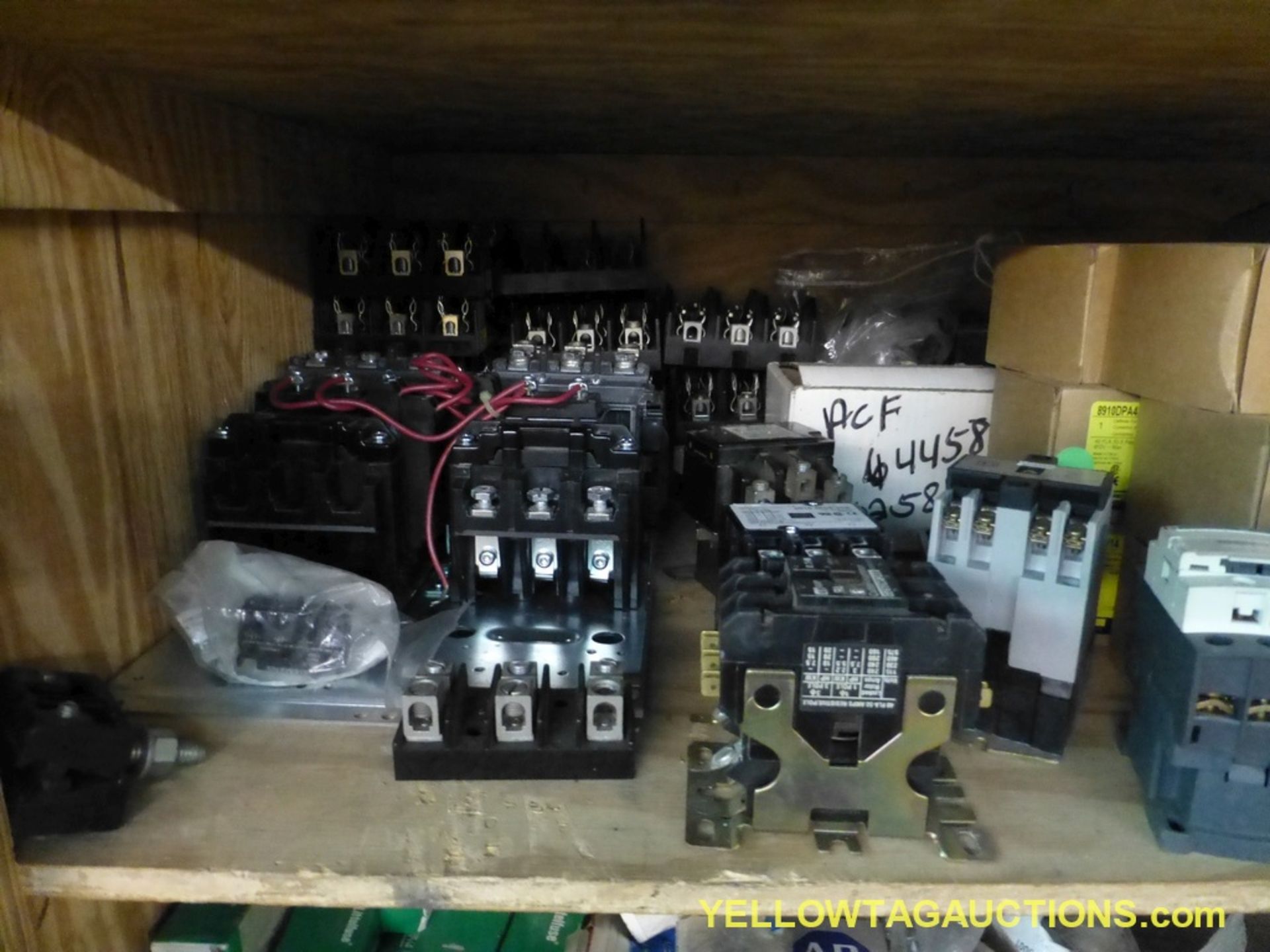 Lot of Assorted Components | Includes:; Valves; Microswitch; Pull Down Fire Alarm - Image 4 of 37