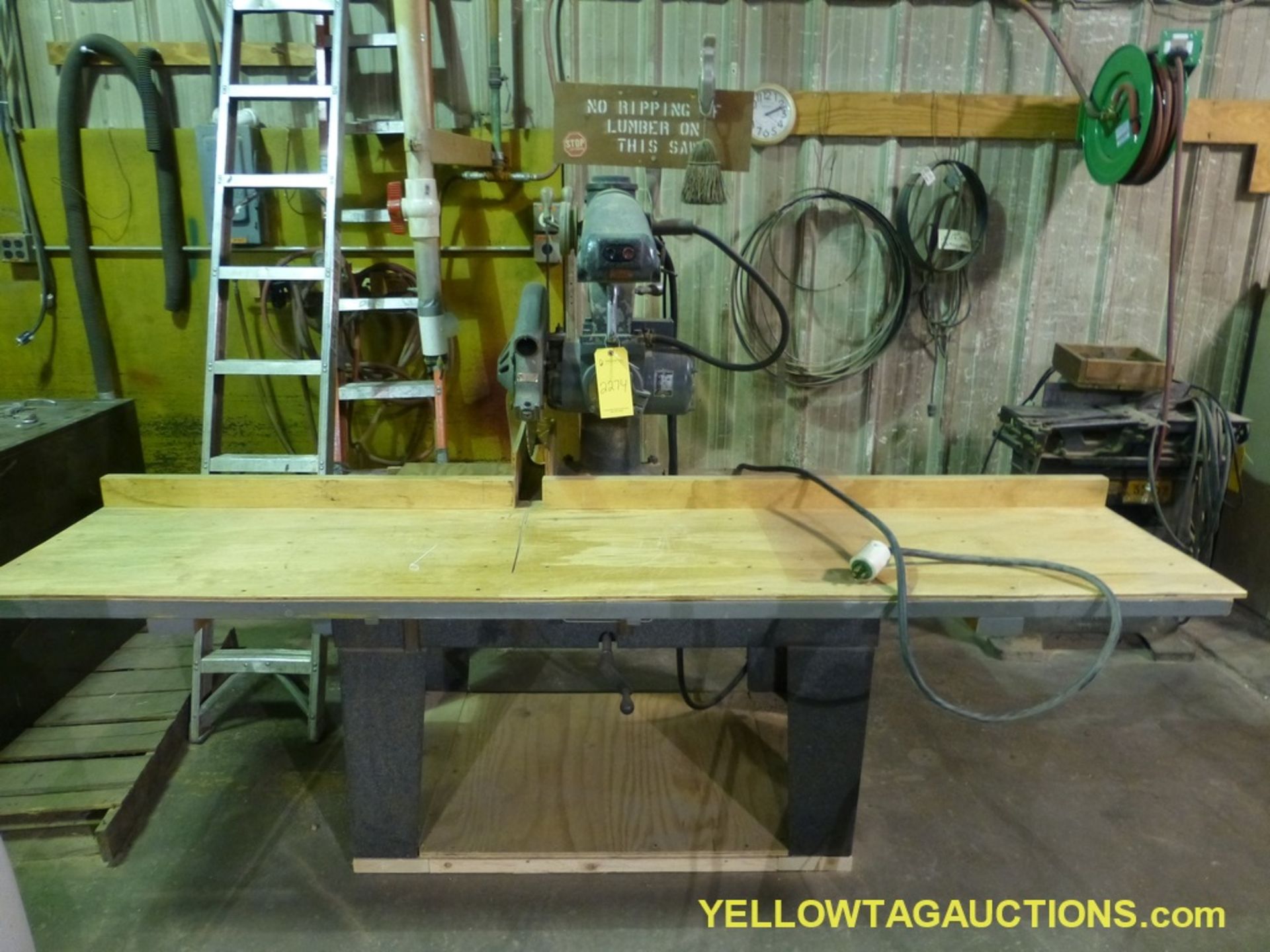 DeWalt Power Shop MBC 201 Radial Arm Saw w/Stand | Model: GE; 120 VAC