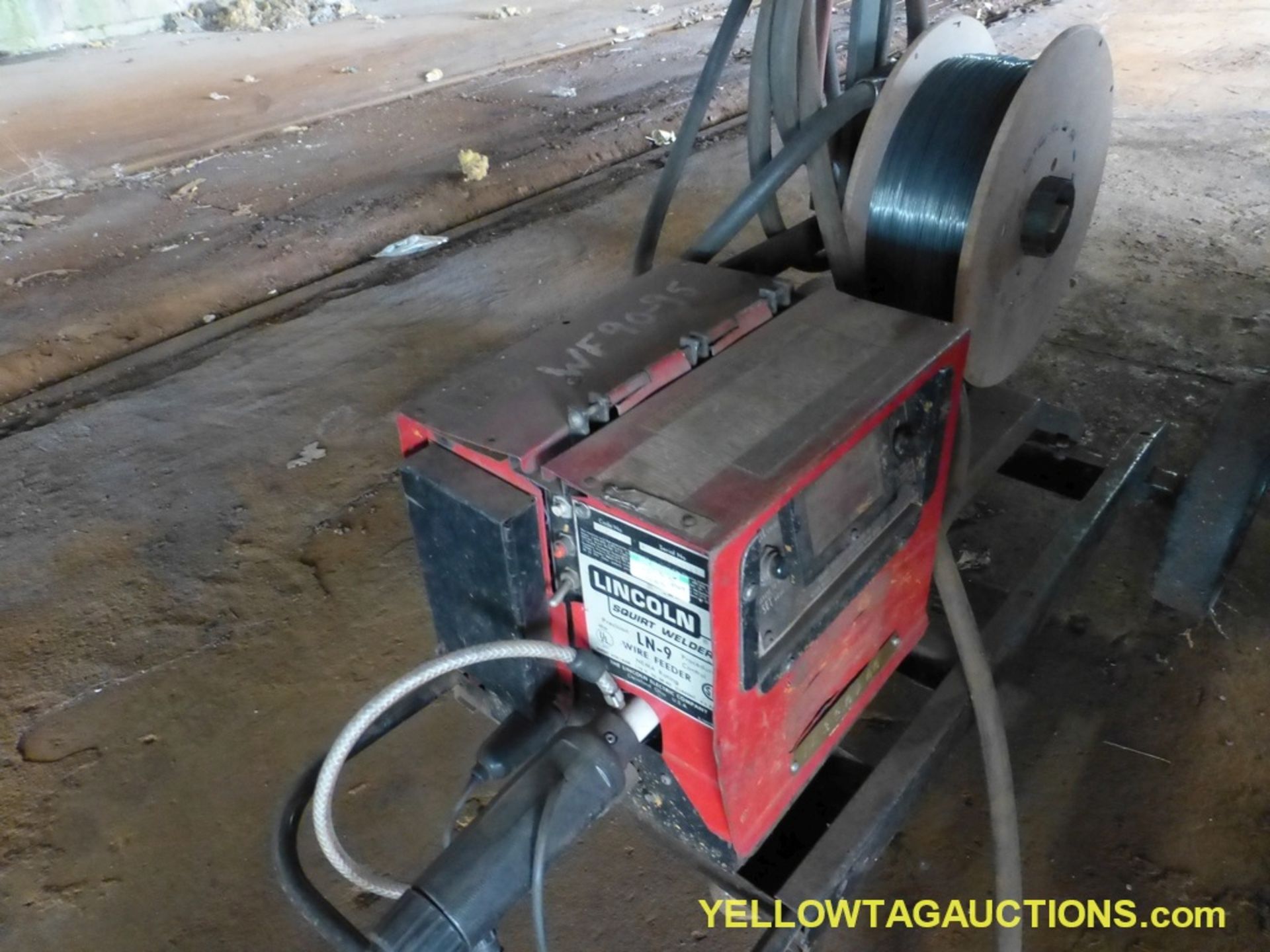 Lot of (2) Lincoln Components | (1) Lincoln Arc DC 600 Welder; (1) Lincoln LN-9 Wire Feeder - Image 7 of 11