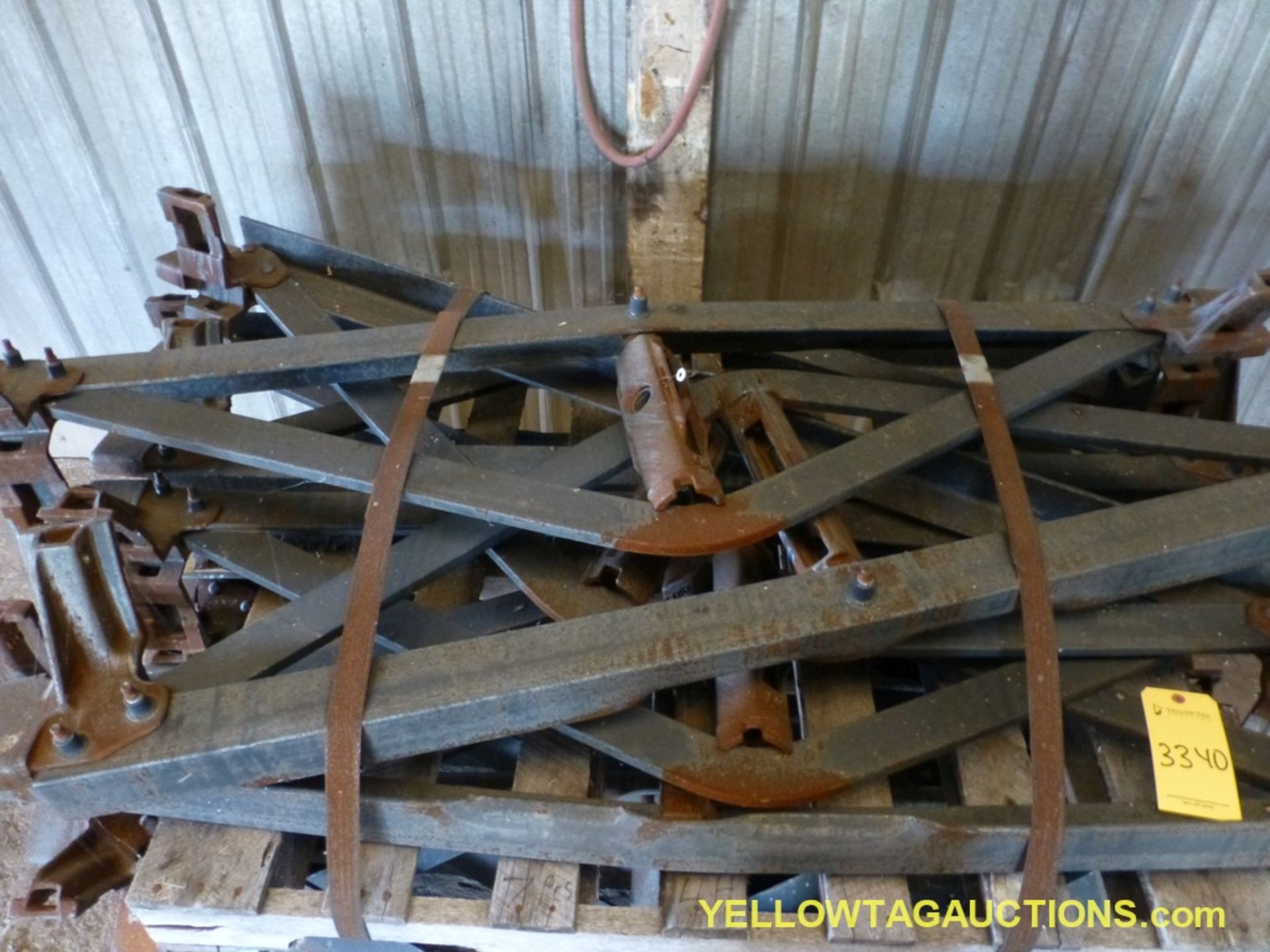 Lot of Train Parts - Image 2 of 3