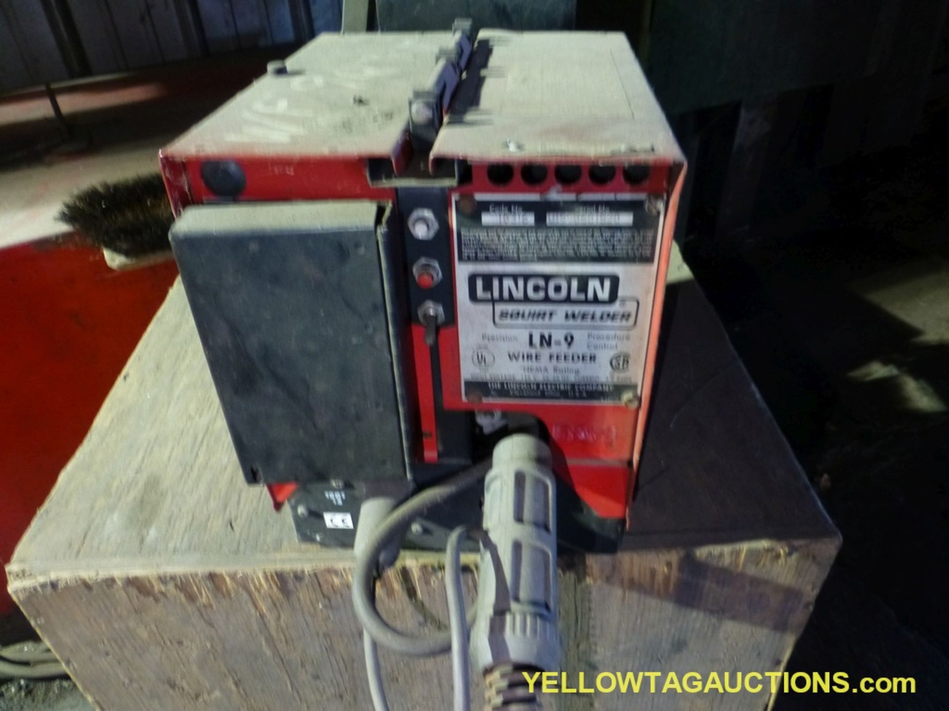 Lot of (2) Lincoln Welding Components | (1) Ideal Arc DC 600 Arc Welder; (1) Squirt Welder Wire Feed - Image 8 of 11