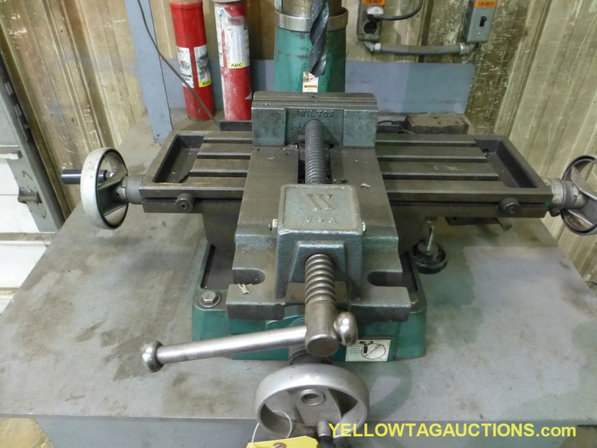 Grizzly Drilling & Milling Machine Model No. G1005 Bench Top