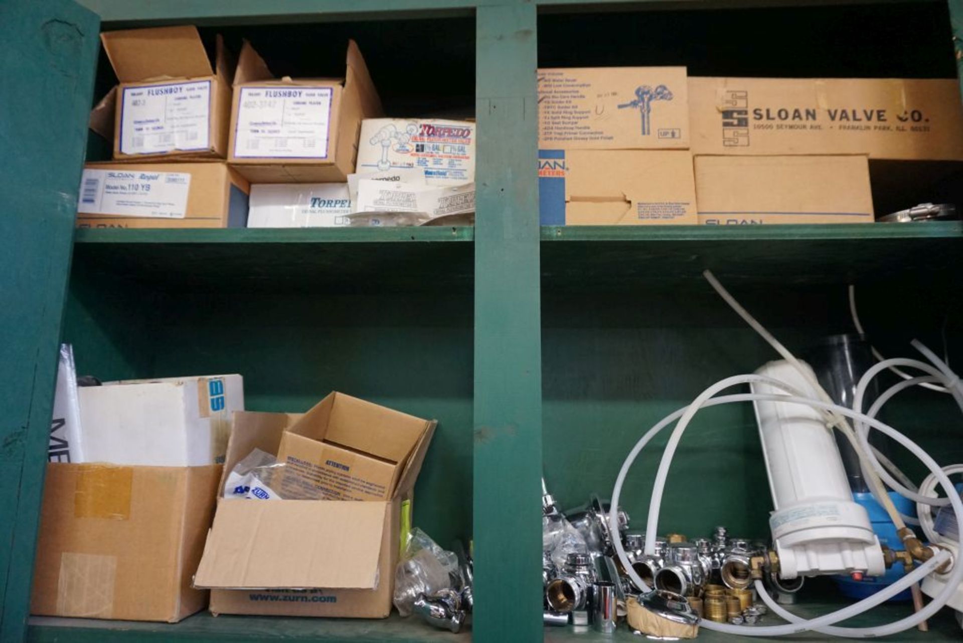 Lot of Plumbing Supplies|Lot Tag: 386 - Image 11 of 11