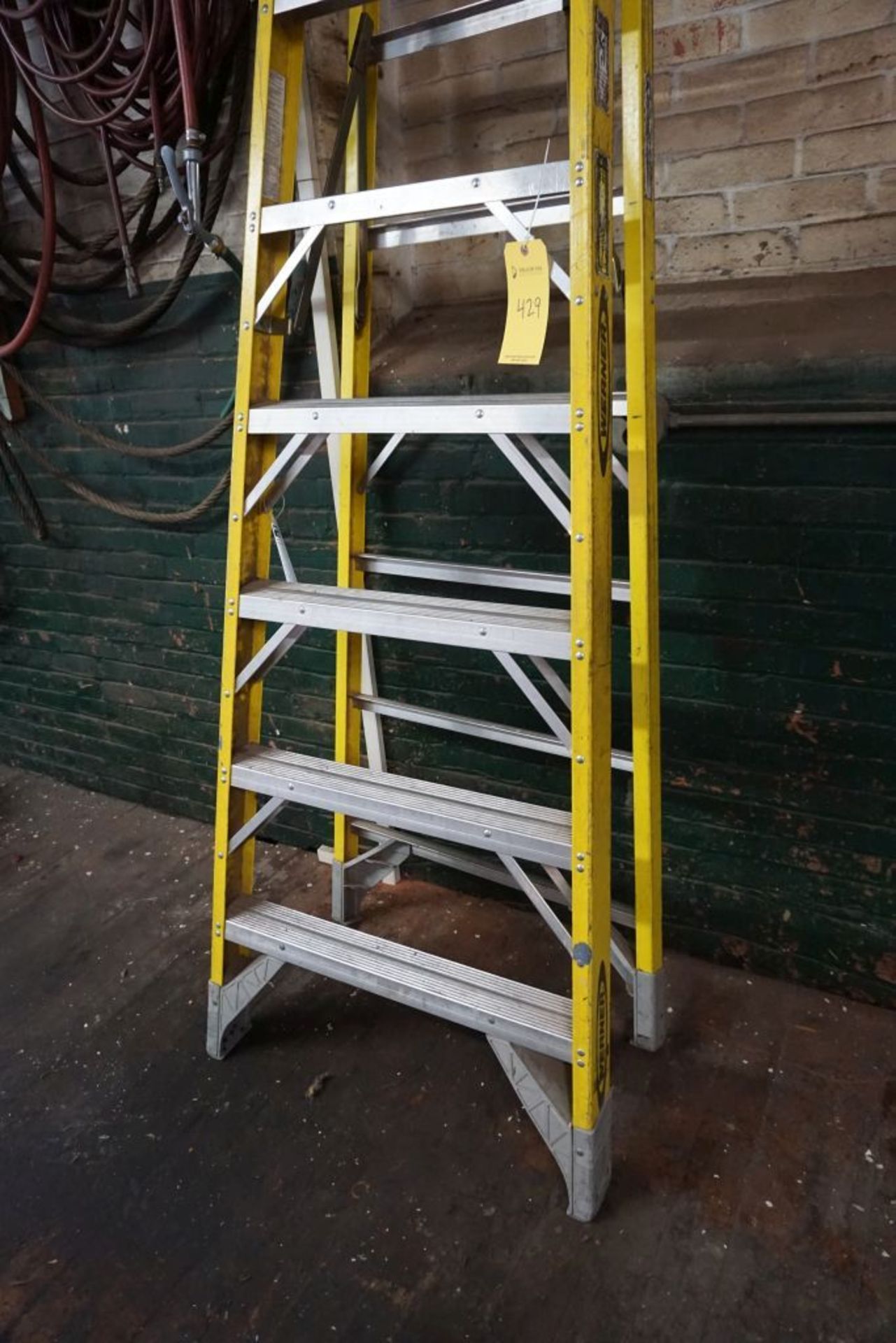 10' Werner Fiberglass Ladder|Lot Tag: 429 - Image 2 of 4