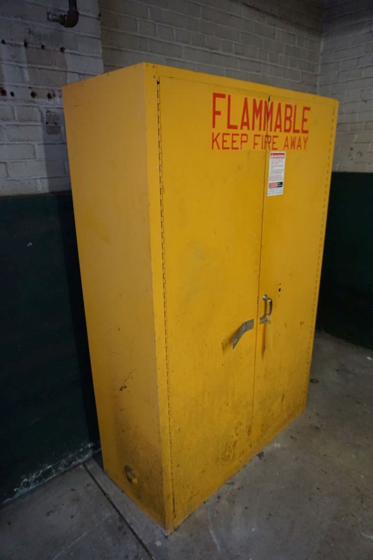 Flammable Storage Cabinet|Lot Tag: 1028 - Image 2 of 2