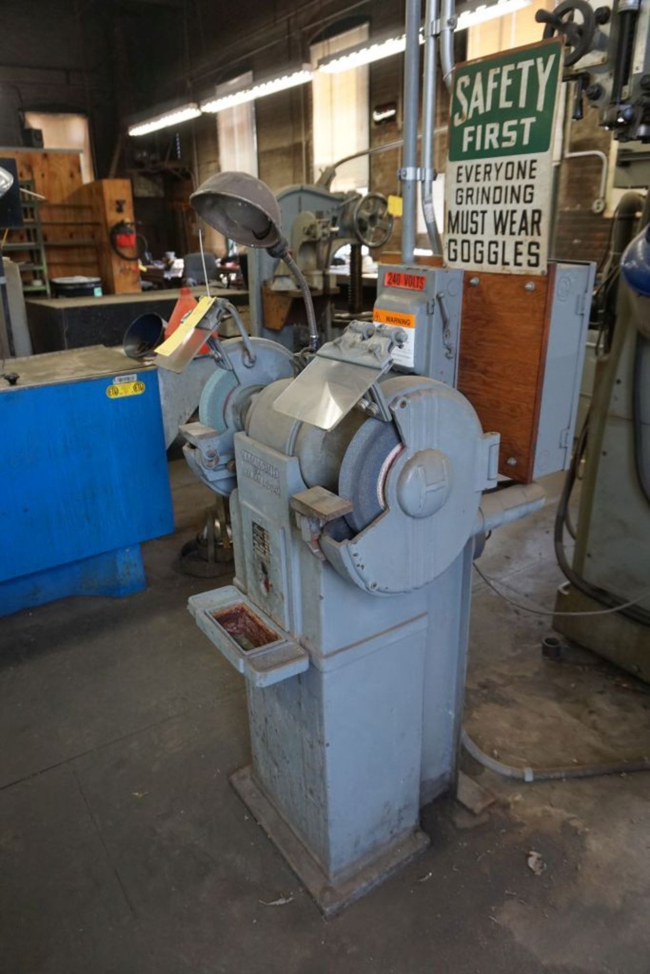 Hammond Double End Grinder|1 HP; 220V|Lot Tag: 776