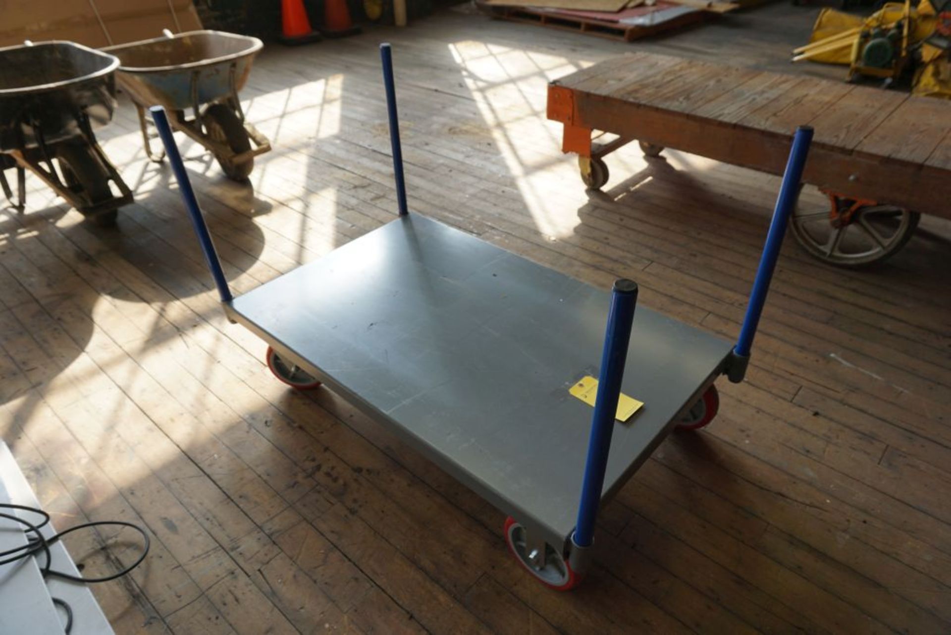 Metal Cart|30" x 48"|Lot Tag: 671