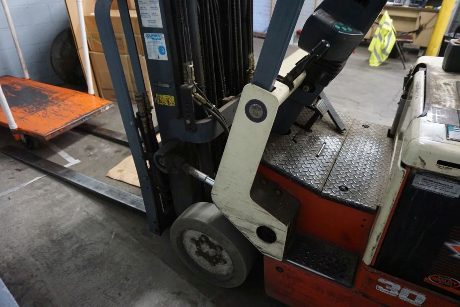 Nissan 48V Electric Forklift|2,470 lb Capacity; 1625 lb Residual Capacity; *Delayed Removal* - Image 6 of 14