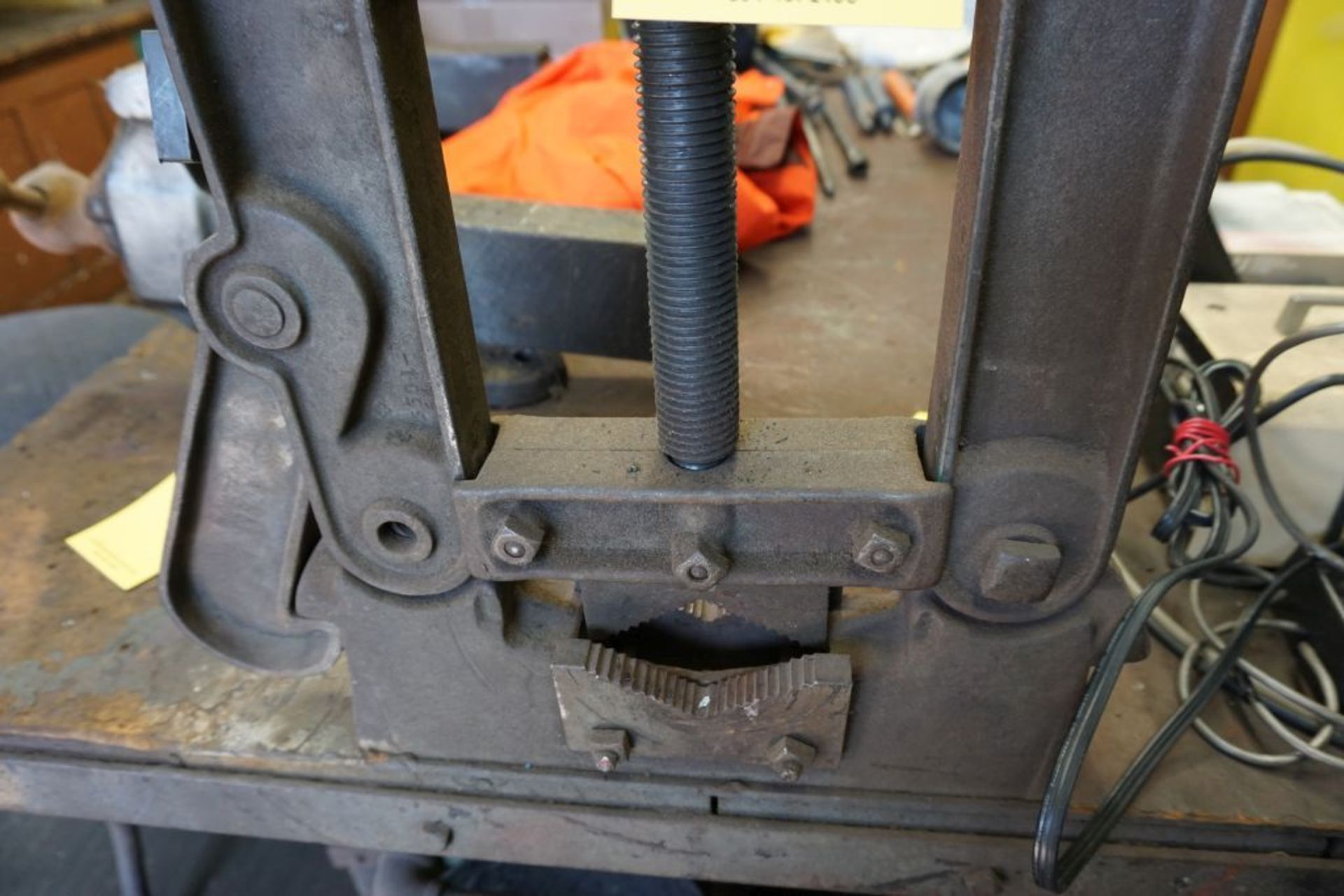 Pipe Vise|Lot Tag: 387 - Image 2 of 7