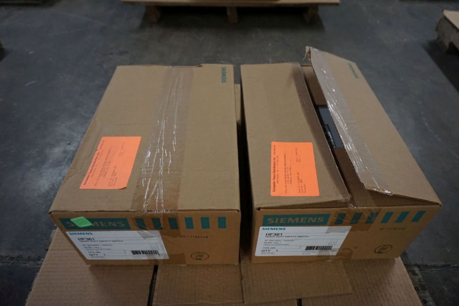 Lot of (2) Siemens Heavy Duty Safety Switches|Model No. HF361; 30A; 3P|Lot Tag: 457 - Image 2 of 4