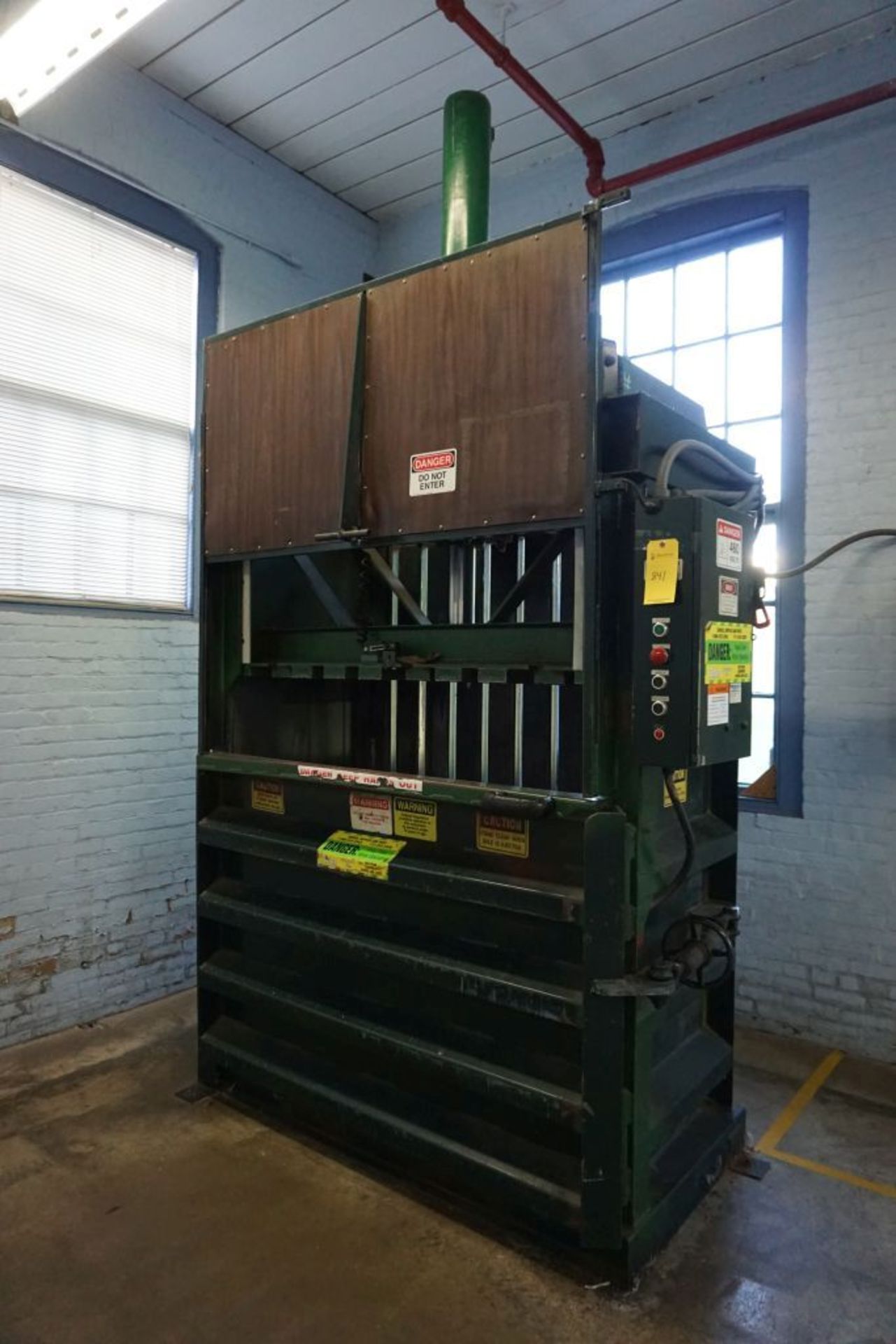 Marathon Vertical Baler|Model No. 6030 HC; Serial No. 20279; 60"W x 30"D; 460V|Lot Tag: 841