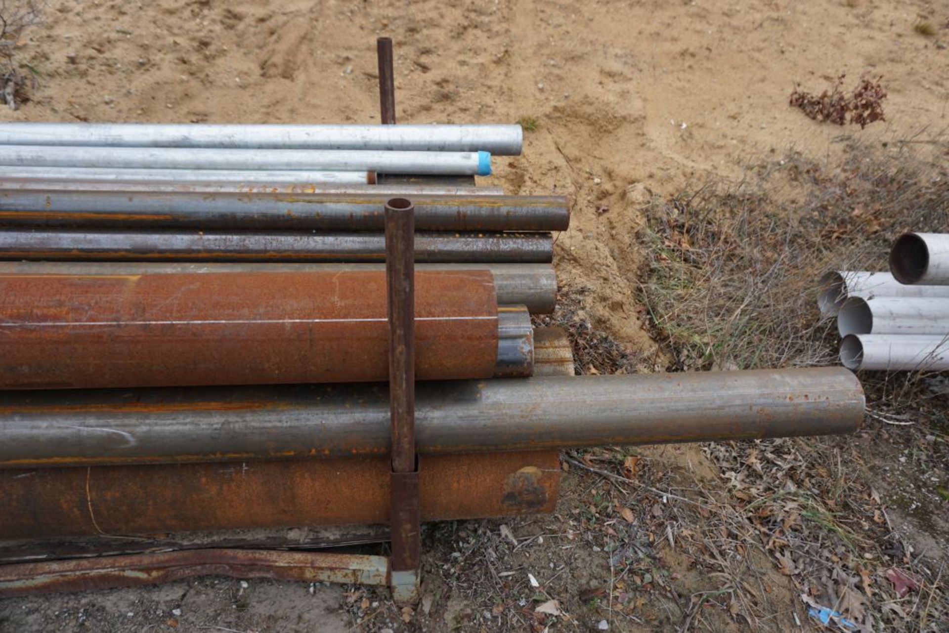 Rack of Assorted Stainless Steel Pipes & Bars - Image 45 of 46