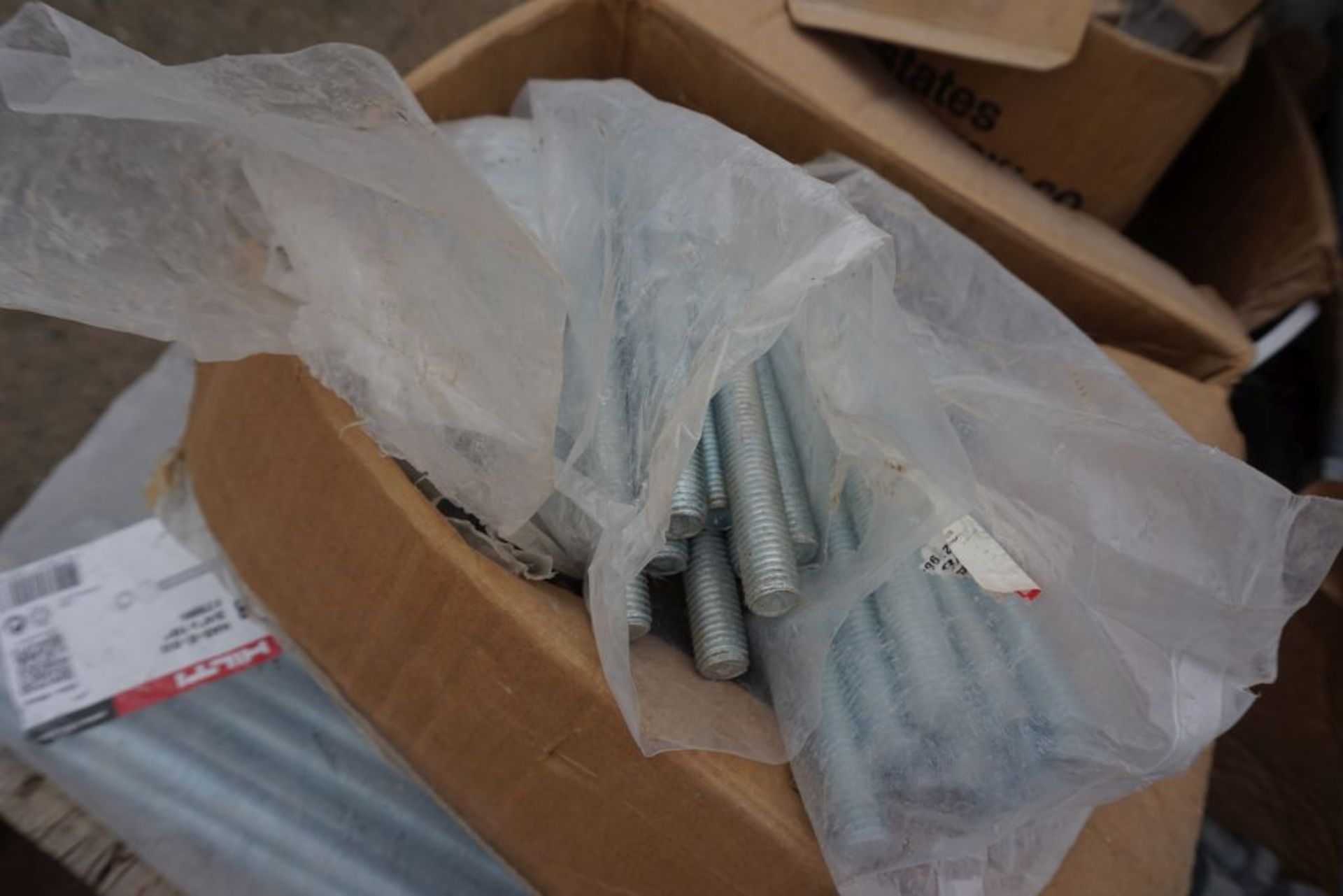 Pallet of Assorted Bolts, Couplings, Rods - Image 7 of 10