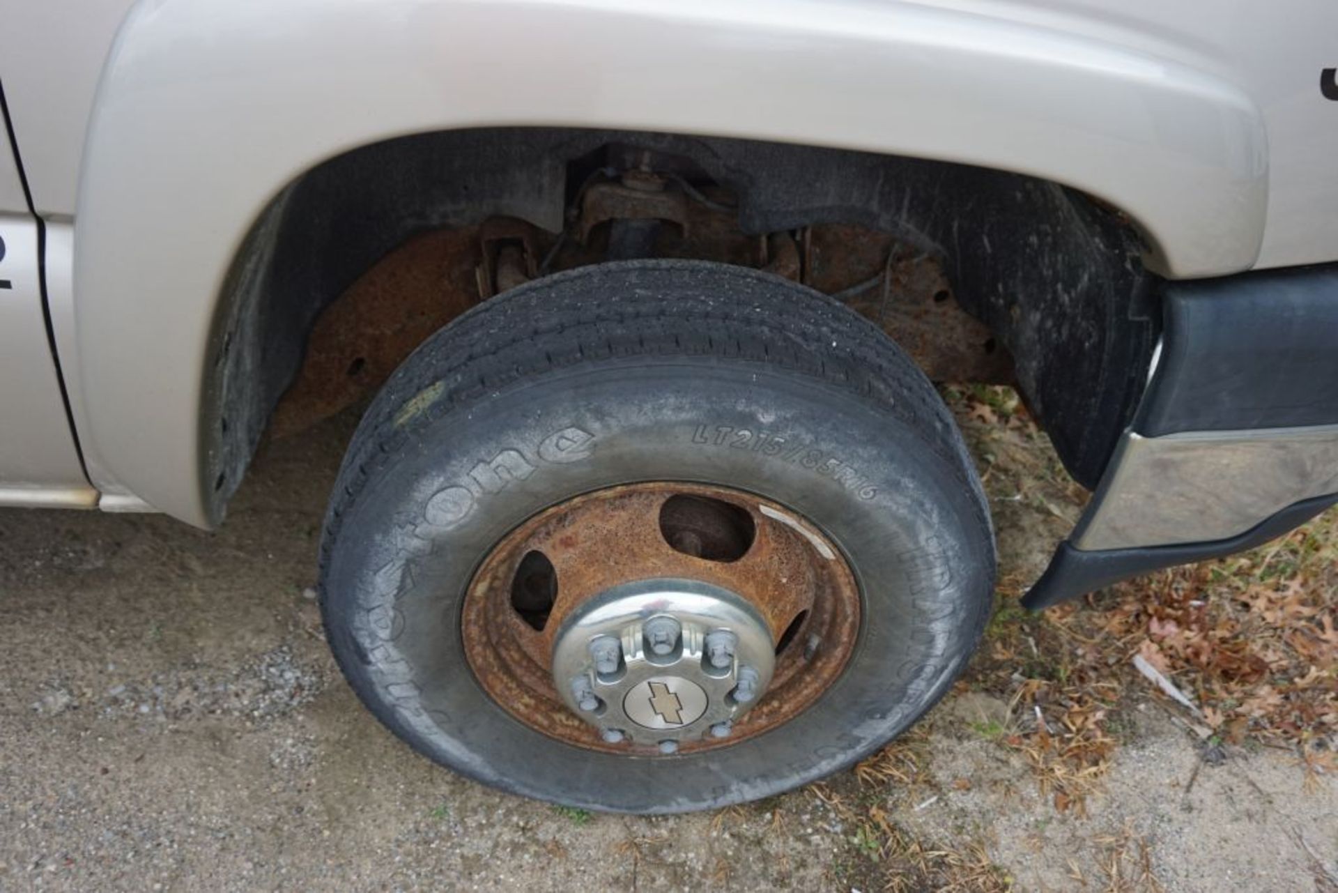 2007 Chevy Silverado 3500 2 WD Pickup Truck|VIN: 1GCJC33D57F159034; Approx. 320,450 Miles; Crew Cab; - Bild 13 aus 30