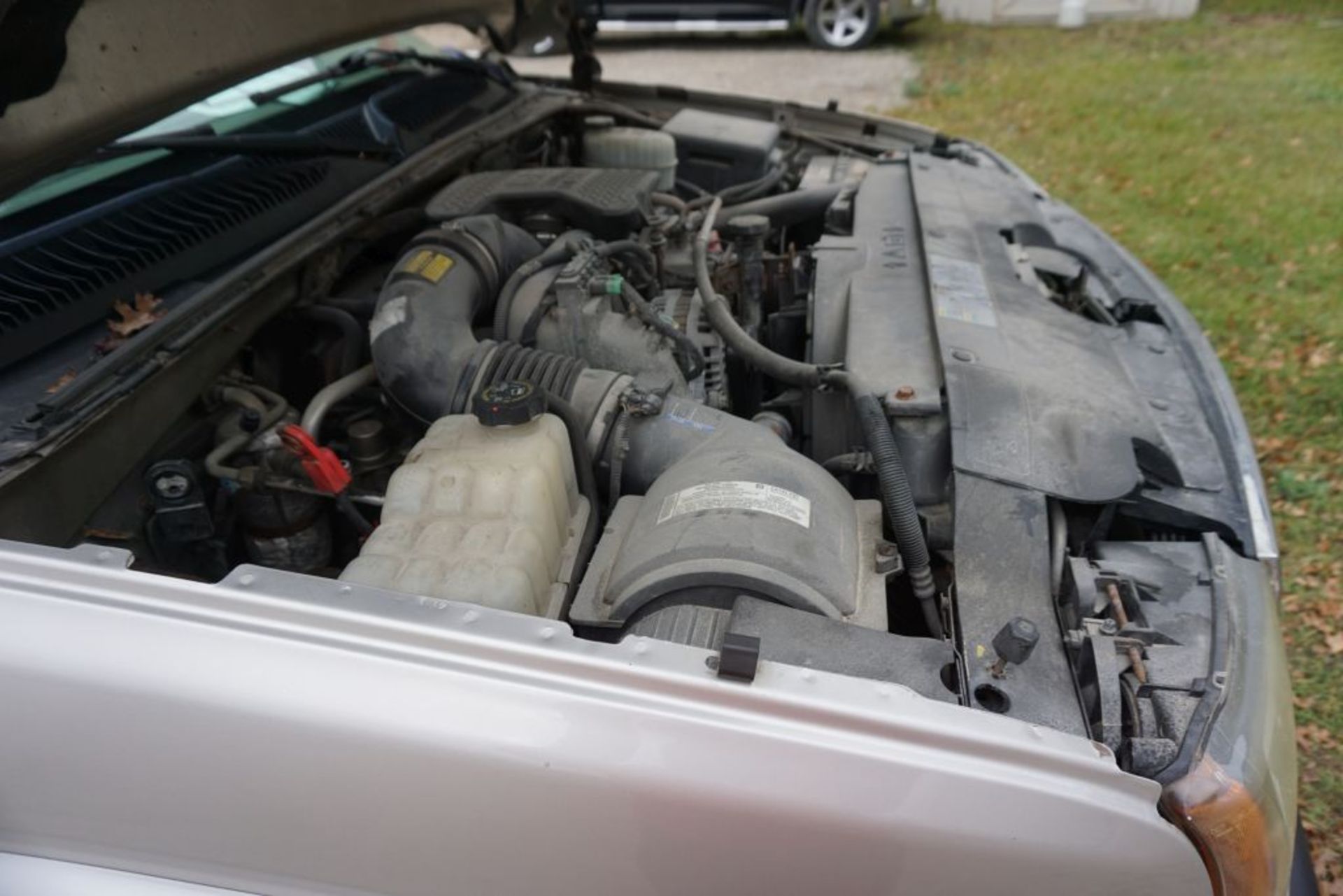 2007 Chevy Silverado 3500 2 WD Pickup Truck|VIN: 1GCJC33D57F159034; Approx. 320,450 Miles; Crew Cab; - Bild 28 aus 30