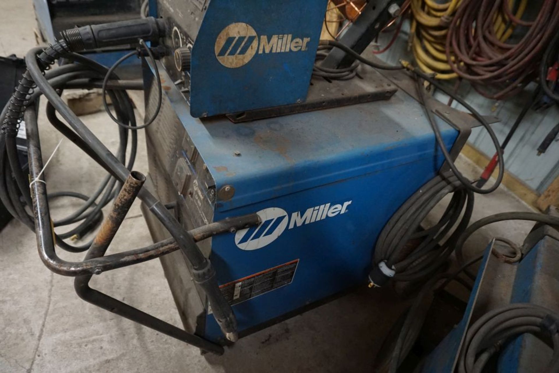 Miller CP-302 CV DC Welder with Wire Feeder|Miller 22A 24V Wire Feeder - Bild 7 aus 11