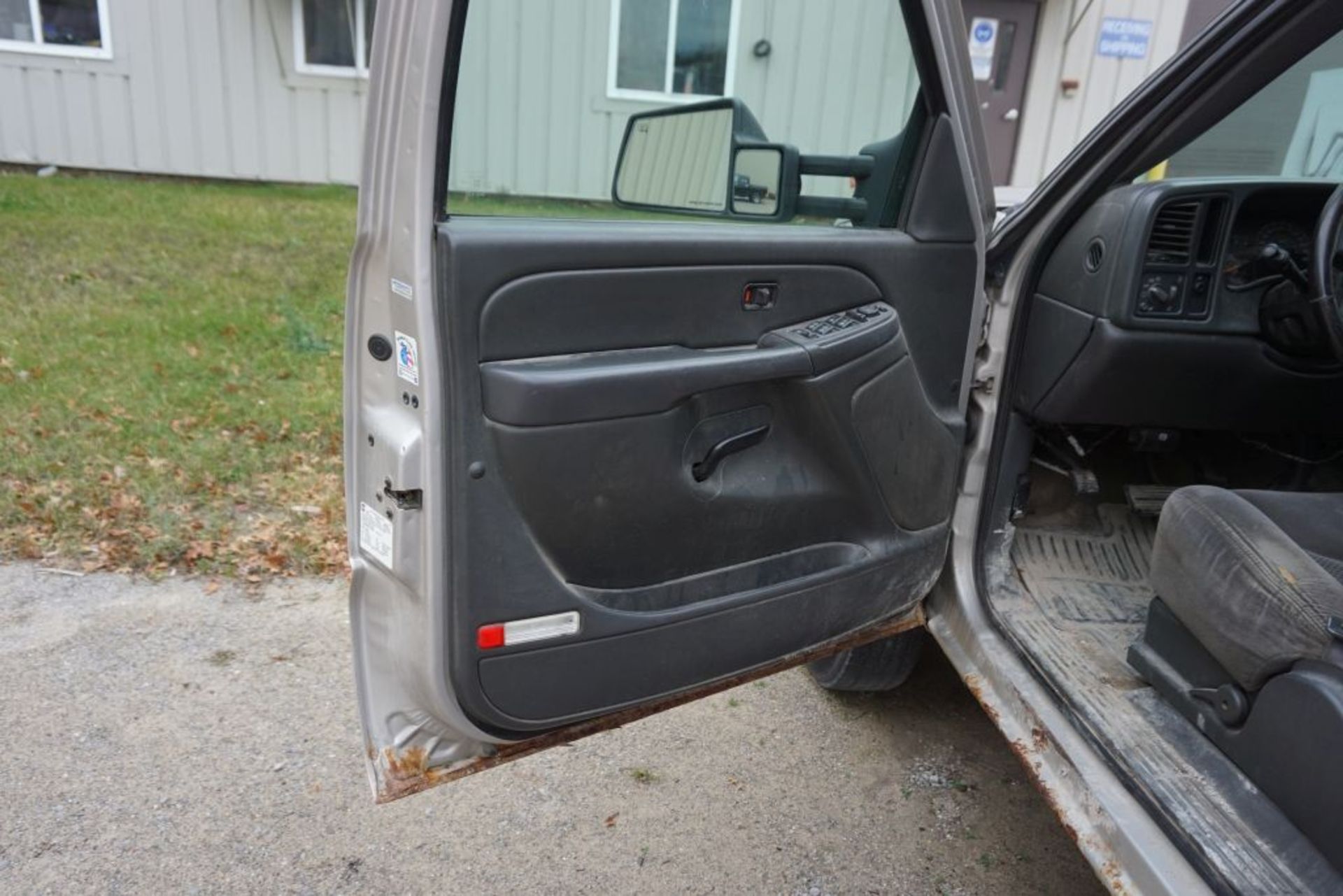 2007 Chevy Silverado 3500 2 WD Pickup Truck|VIN: 1GCJC33D57F159034; Approx. 320,450 Miles; Crew Cab; - Bild 18 aus 30