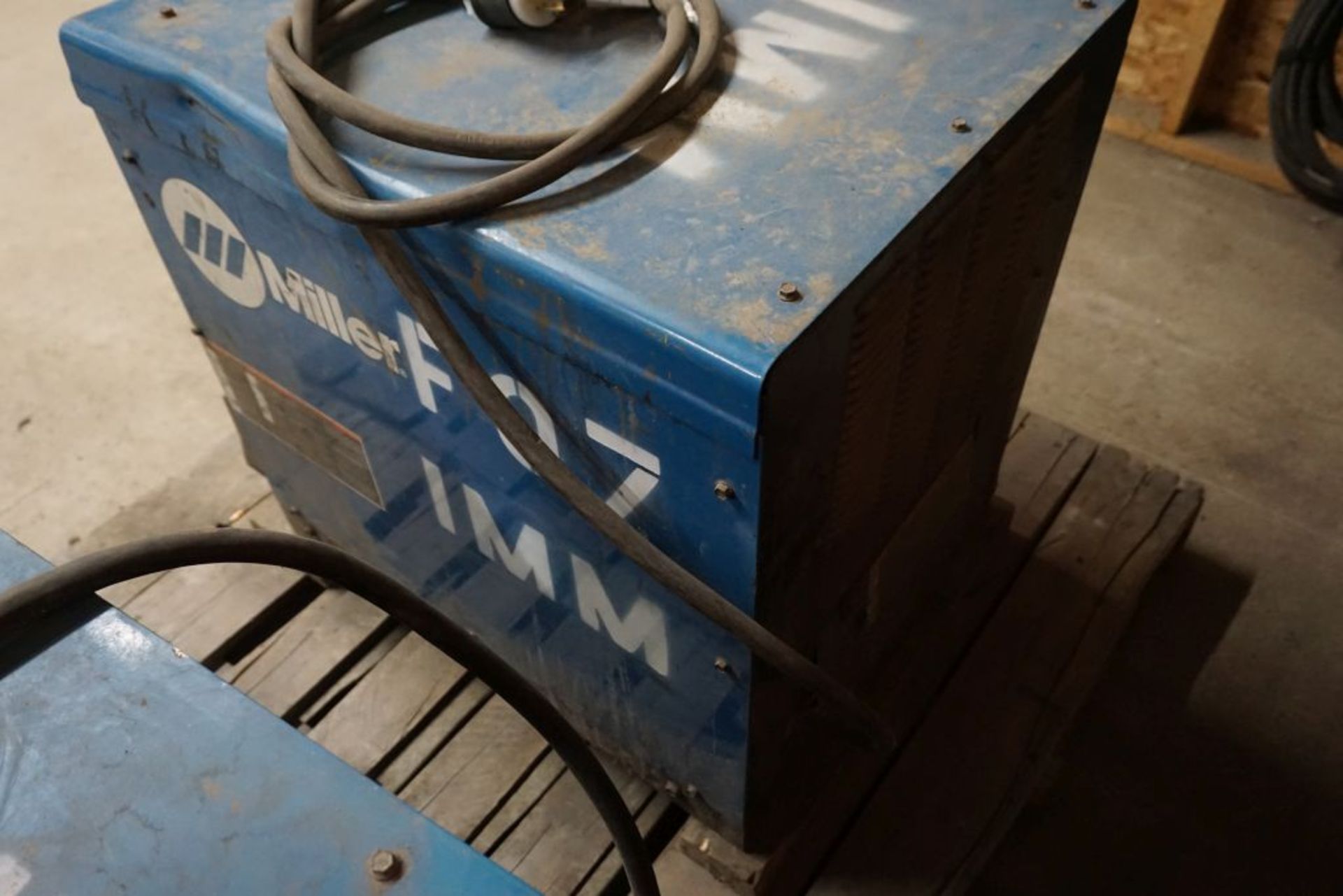 Miller Gold Star 302 CC DC Welder - Image 5 of 7