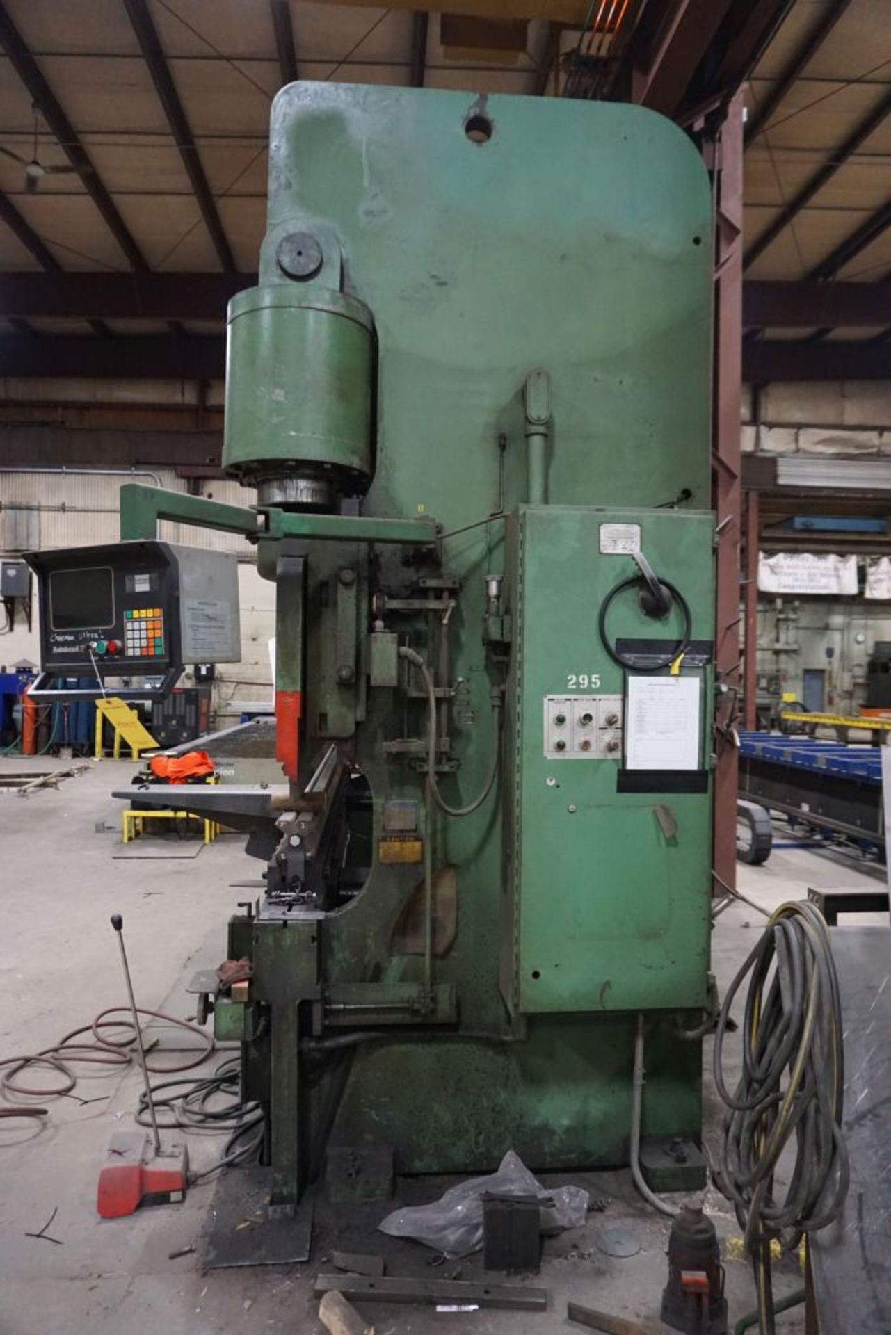 Cincinnati H Series Hydraulic Press Brake w/Autobend 7 Interface|Serial No. 40740; 300 Ton x 12'; - Image 17 of 37