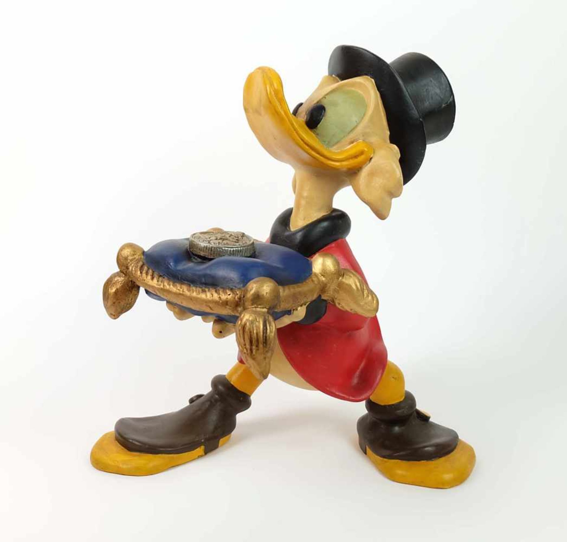 FIGUR, Disney Company, Dagobert Duck Glückzehner präsentierend, handpolychromierter