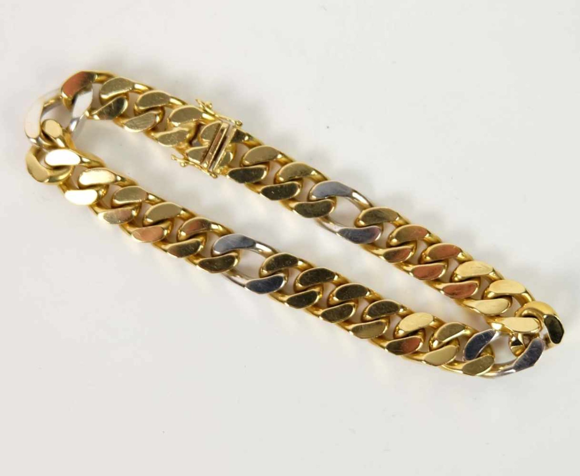 FLACHPANZERARMBAND, Italien, 4 Glieder Weißgold, Sicherheitsverschluß, 750er-Gold, ca. 70,29g, MZ,