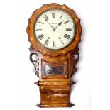 WANDUHR/ WALL CLOCK, Viktorianische Epoche, bezeichnet J. Adams/ New York, hölzerner Kasten, in