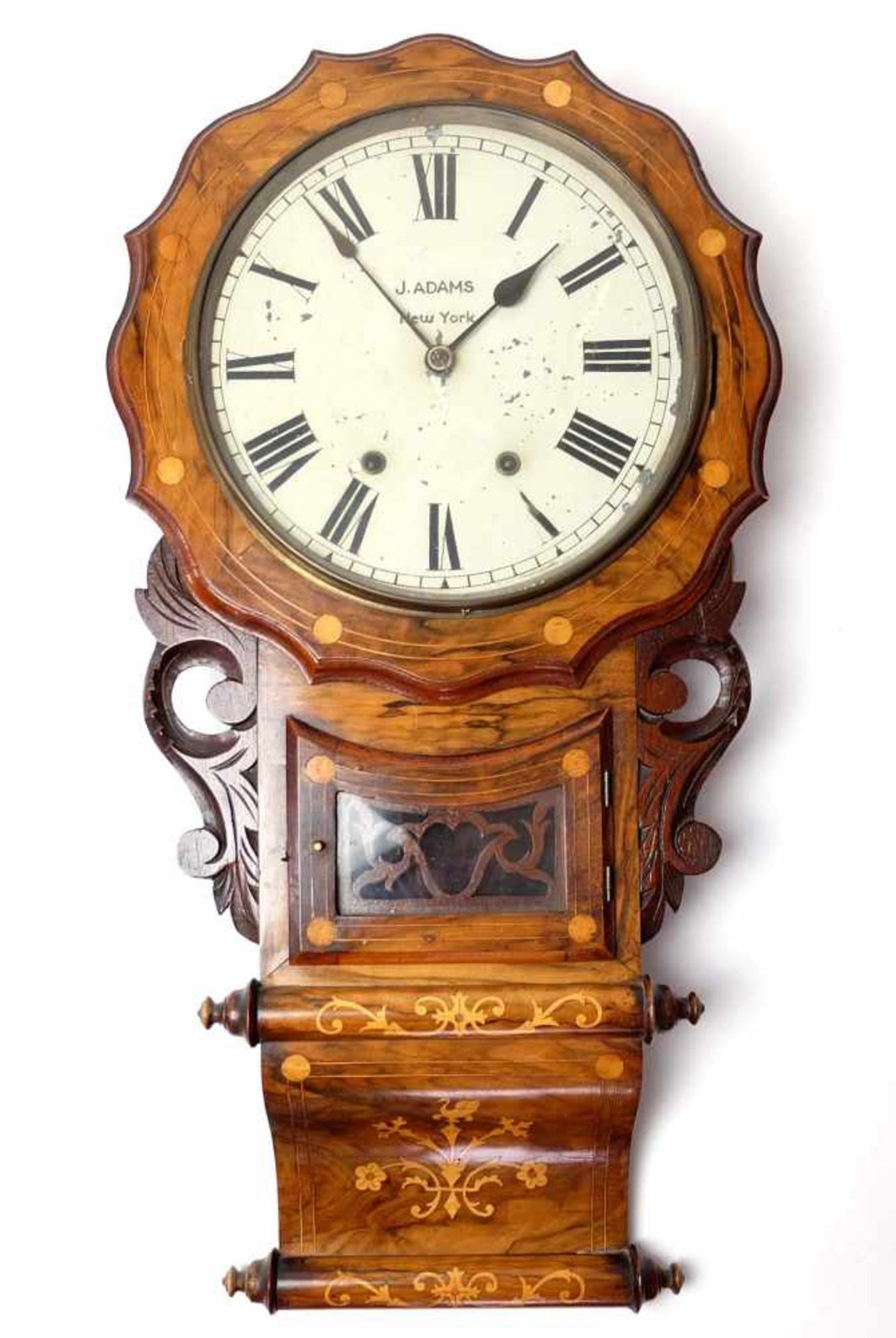 WANDUHR/ WALL CLOCK, Viktorianische Epoche, bezeichnet J. Adams/ New York, hölzerner Kasten, in