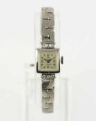 DAMENARMBANDUHR, 585/ooo Weißgold, Marke: PARA KLASSE, rechteckiges Uhrgehäuse mit Strichindexen,