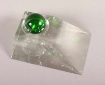 STUDIOGLAS-OBJEKT, 2tlg, Kugel aus grüngetöntem Glas, Dm 5, auf Sockel aus farblosem Glas, L 18,