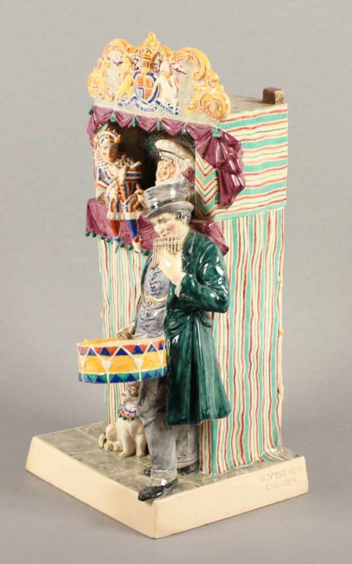 "PUNCH & JUDY", Keramik, heller Scherben, polychrome Craqueléglasur, vollplastische Figurengruppe, - Image 3 of 5