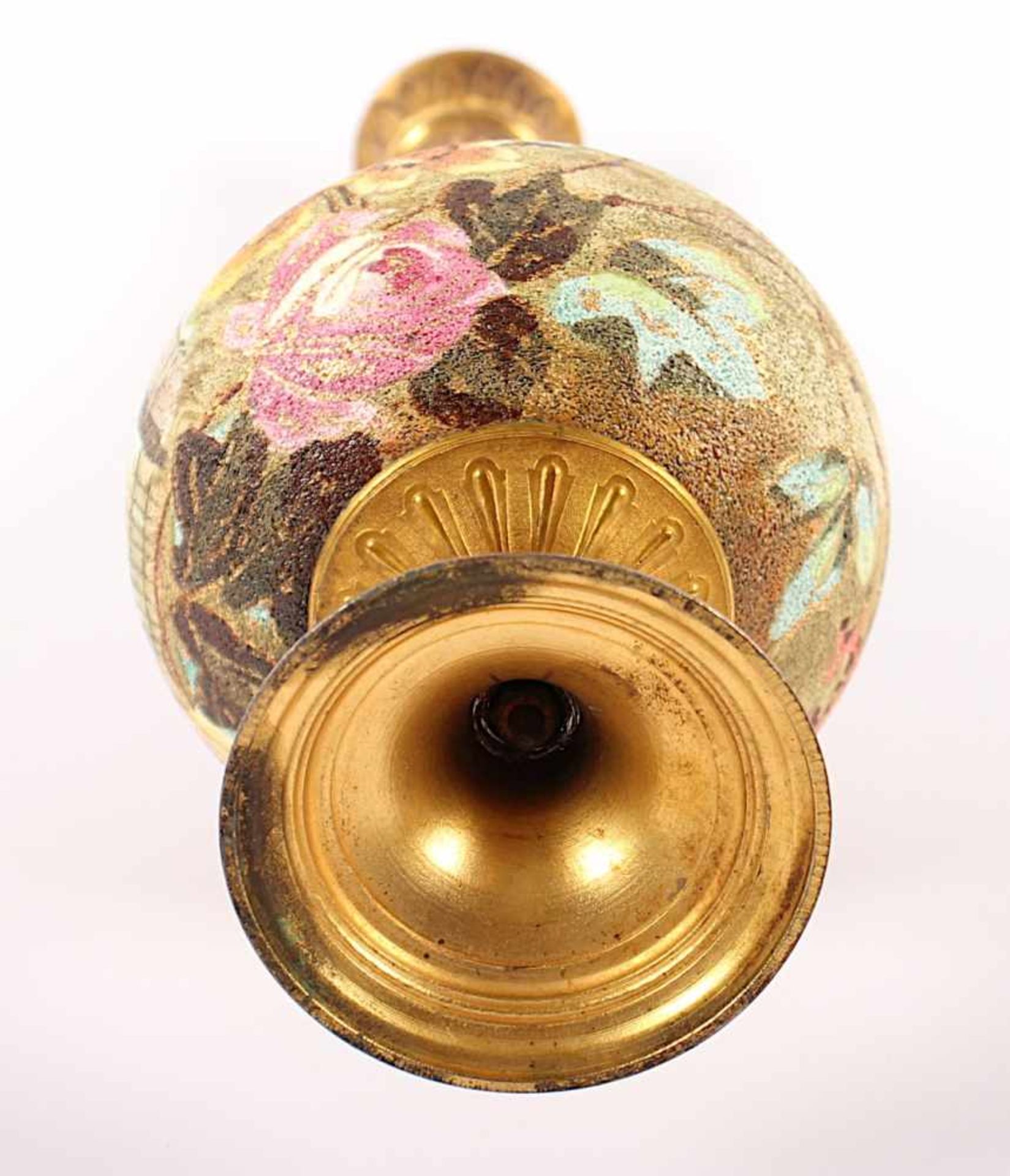 VASE, Metall, vergoldet, Feinsteinzeug, polychrom und goldfarben gemalter Blumendekor mit - Bild 4 aus 4