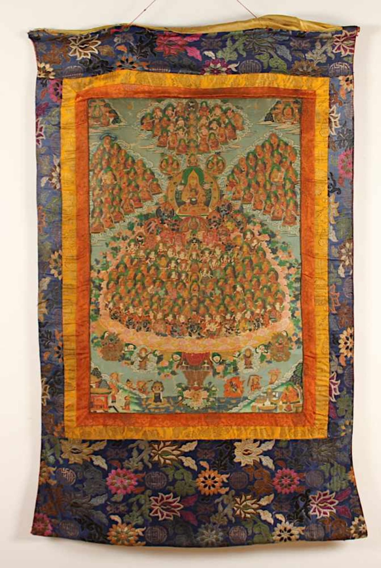 THANGKA TSONGKHAPA UND DER GELUGPA-ZUFLUCHTSBAUM, Gouache und Gold auf Stoff, 74 x 50, - Image 2 of 5