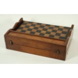 SCHACH- UND BACK GAMMON-SPIEL, Holz, besch., L 44, um 1900