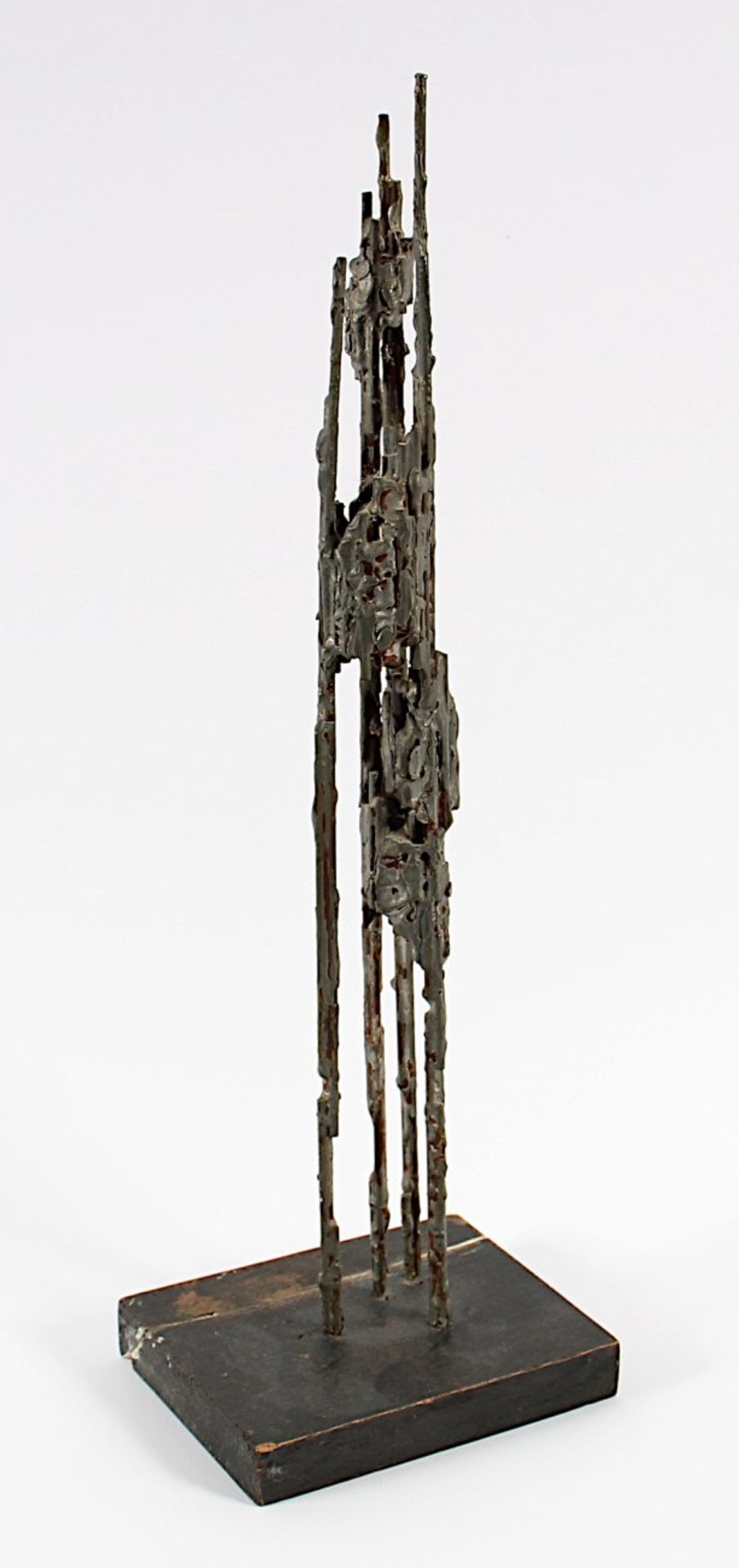 MATSCHINSKY-DENNINGHOFF, Brigitte und Martin, "o.T. Form Nr. 15", Skulptur, Zinn, H 39, unter dem - Image 2 of 5