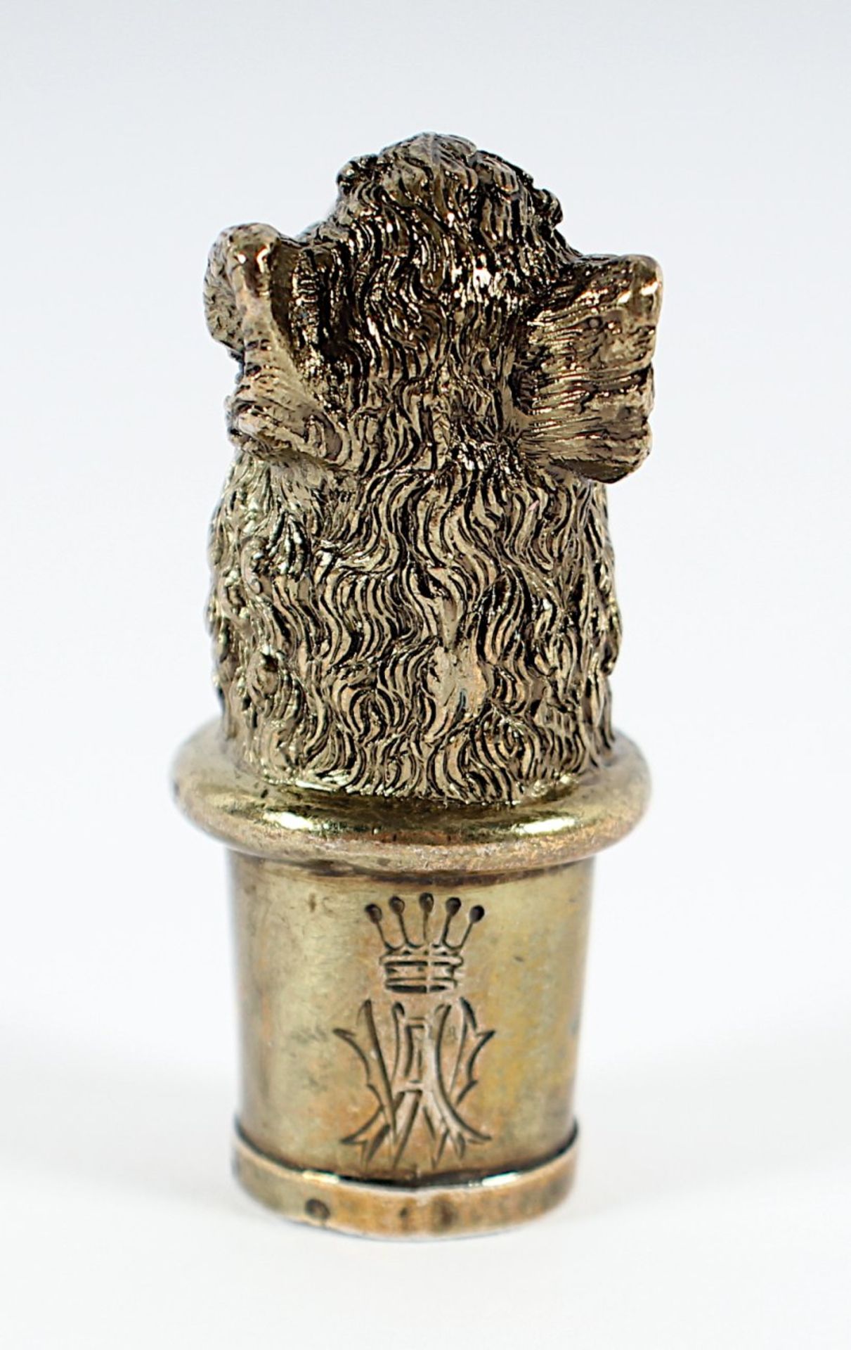FLASCHENSTOPFEN, Bronze, vergoldet in Form eines Eberkopfes, L 6, graviert "Weihnachten 1889" - Bild 2 aus 2
