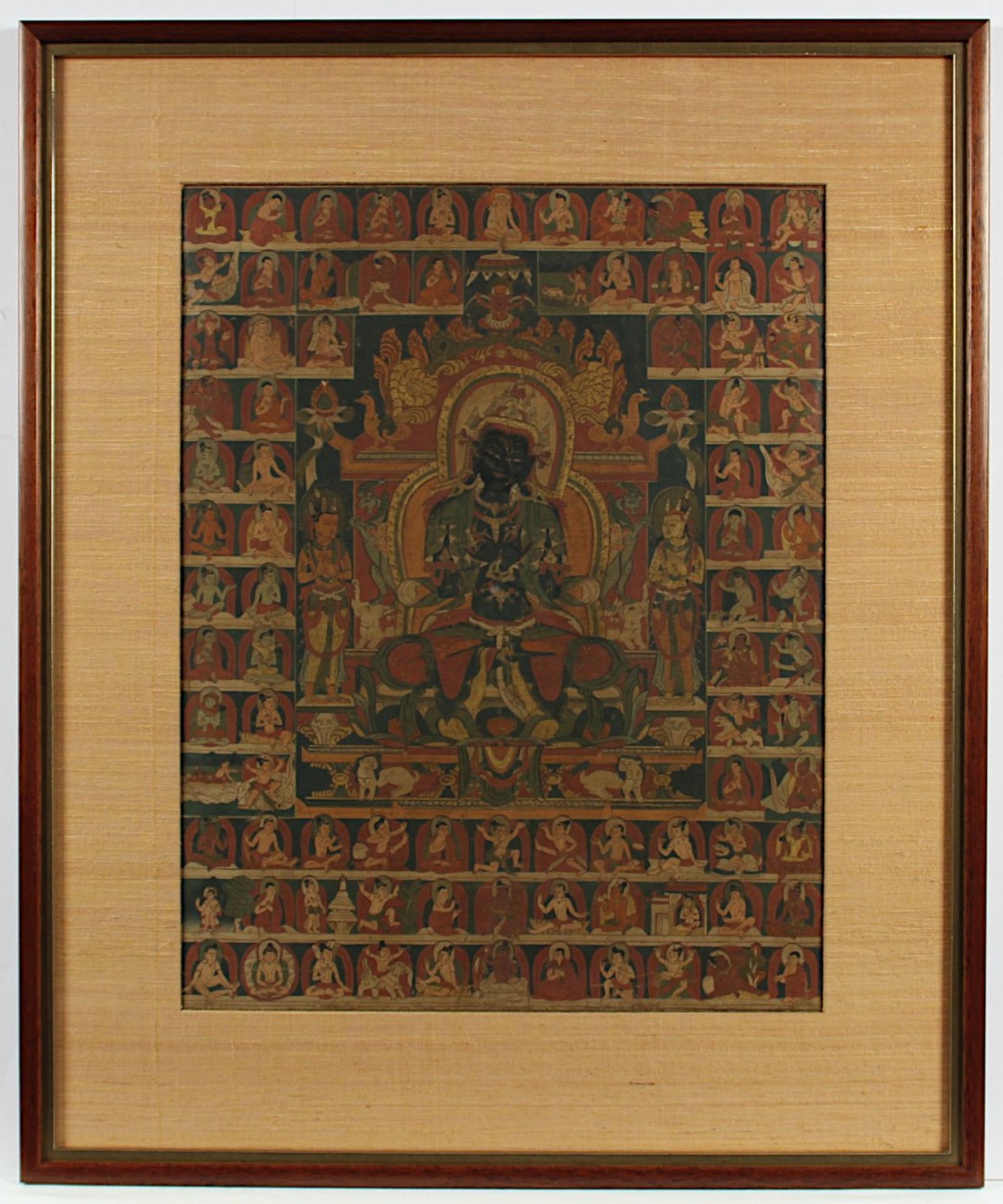 THANGKA AMOGHASIDDHI, Gouache und Gold auf Stoff, der kosmische Buddha sitzt unterhalb eines - Image 2 of 4