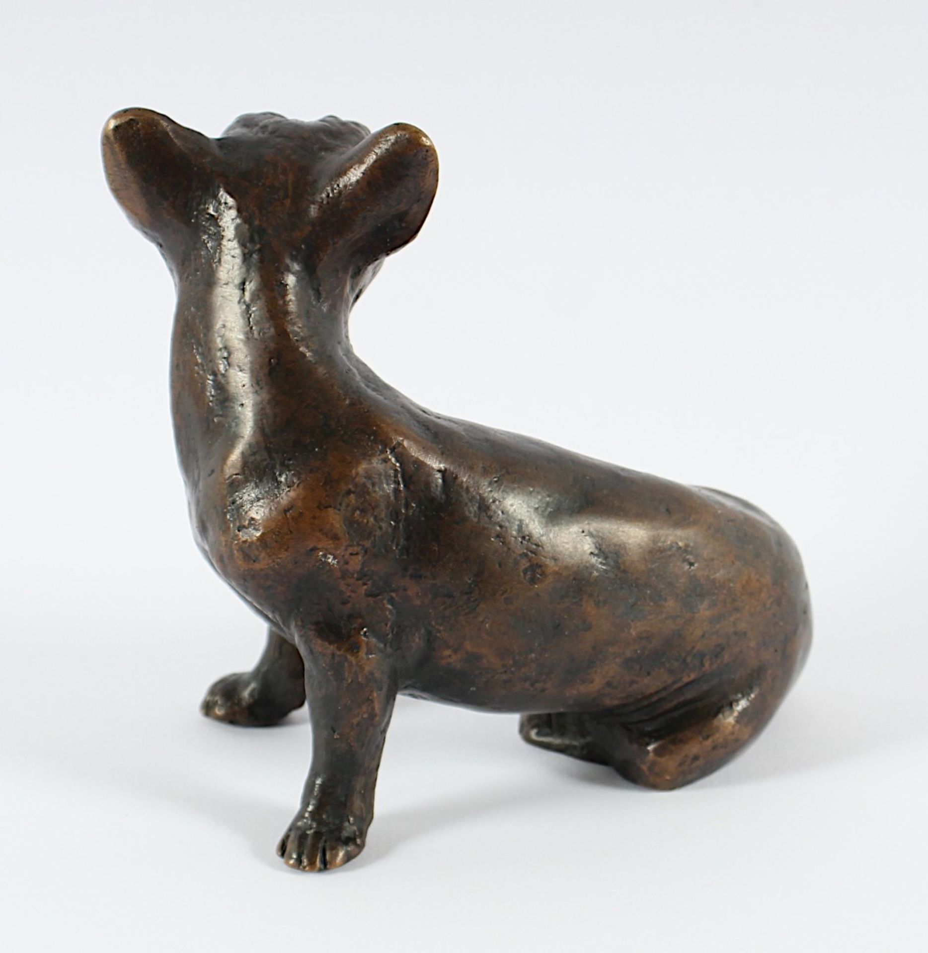 LWOWSKI, Vera, "Kleine französische Bulldogge", Bronze, H 12,5 unterseitig signiert, 1998, - Image 2 of 3