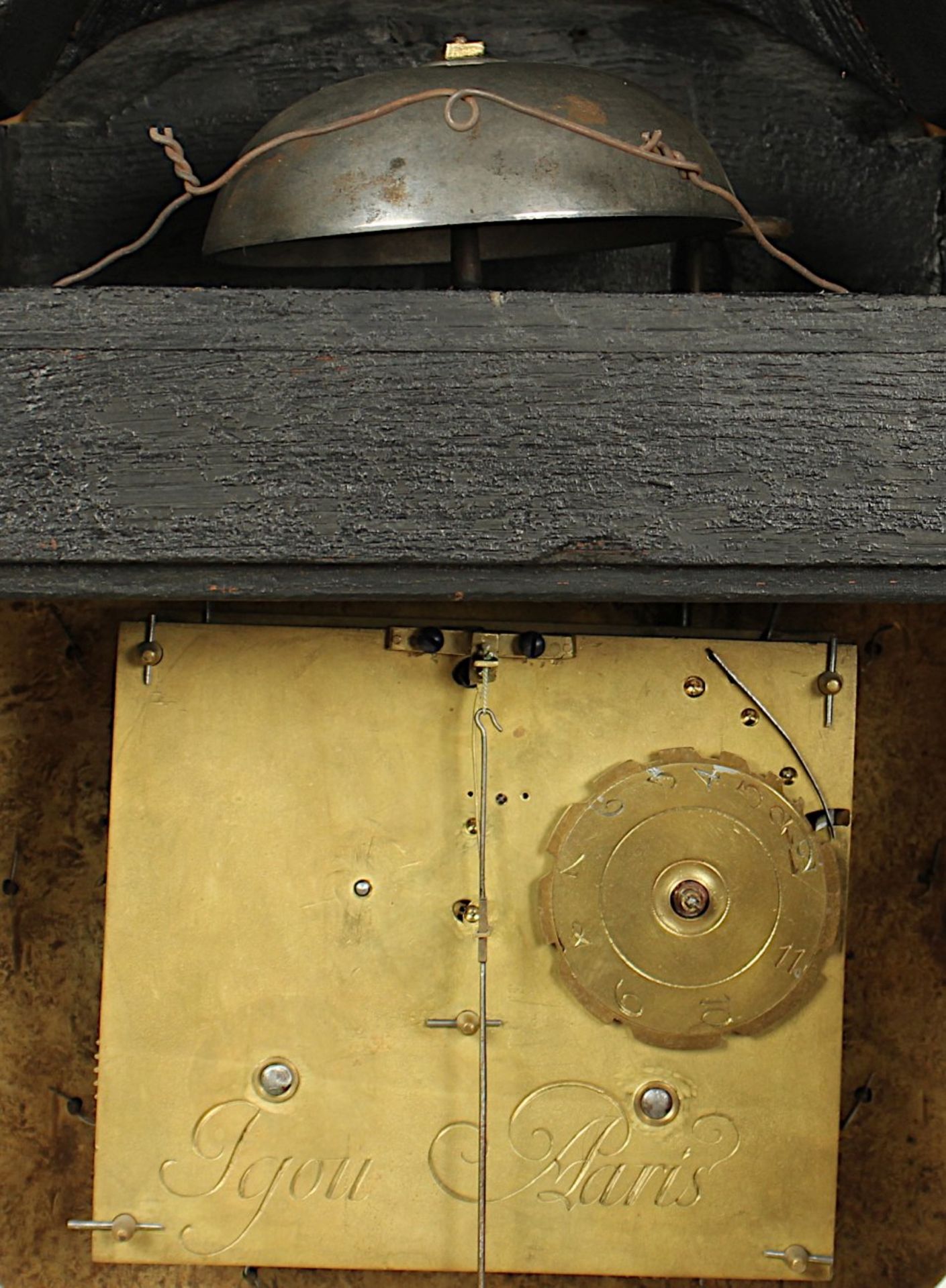 GROSSE LOUIS-XIV-KONSOLPENDULE, sogenannte "Religieuse", Gehäuseverzierung in Boulle-Technik, besch. - Image 7 of 7