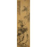 ROLLBILD, Tusche auf Papier, Bambus, Aufschrift und Siegel, 168 x 46, min.besch., montiert, CHINA,