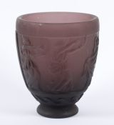 VASE, violett getöntes Glas, H 14, best., gemarkt G(eorges) DE FEURE, um 1920