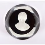 PAPERWEIGHT, farbloses und rot getöntes Glas, Portraitmedaillon, Jean Jacques Rousseau, Dm 7,5,