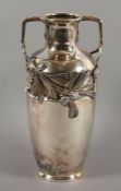 JUGENDSTIL-VASE, Metall, versilbert, H 37, KAYSER, um 1910