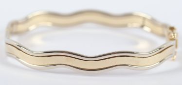 ARMREIF, 585/ooo Gelbgold und Weißgold, Innendurchmesser 5,8, 17,5g