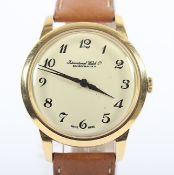 HERRENARMBANDUHR, 585/ooo Gelbgold, Marke: International Watch & Co., Gehäusedurchmesser 3,6,