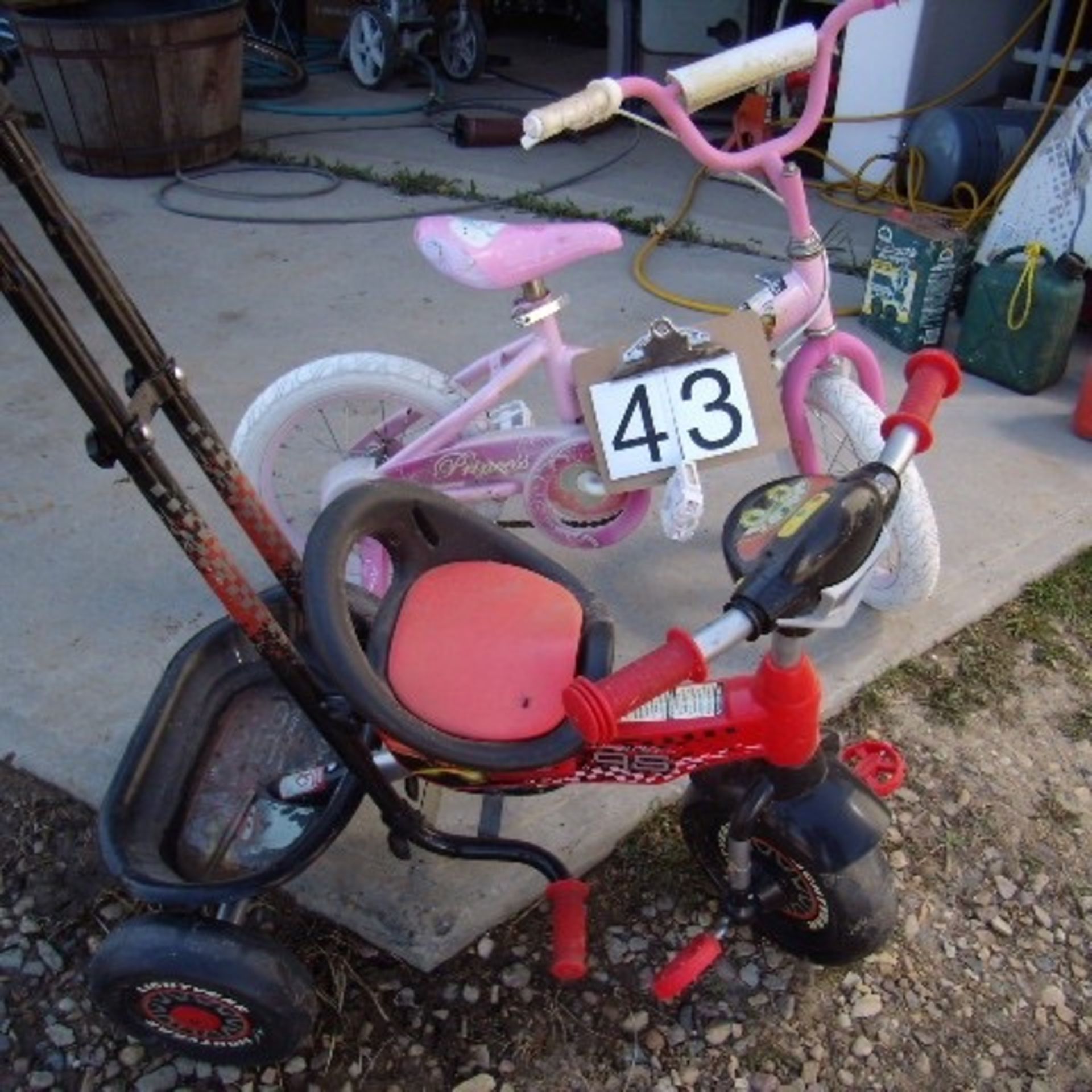 2 kids bikes