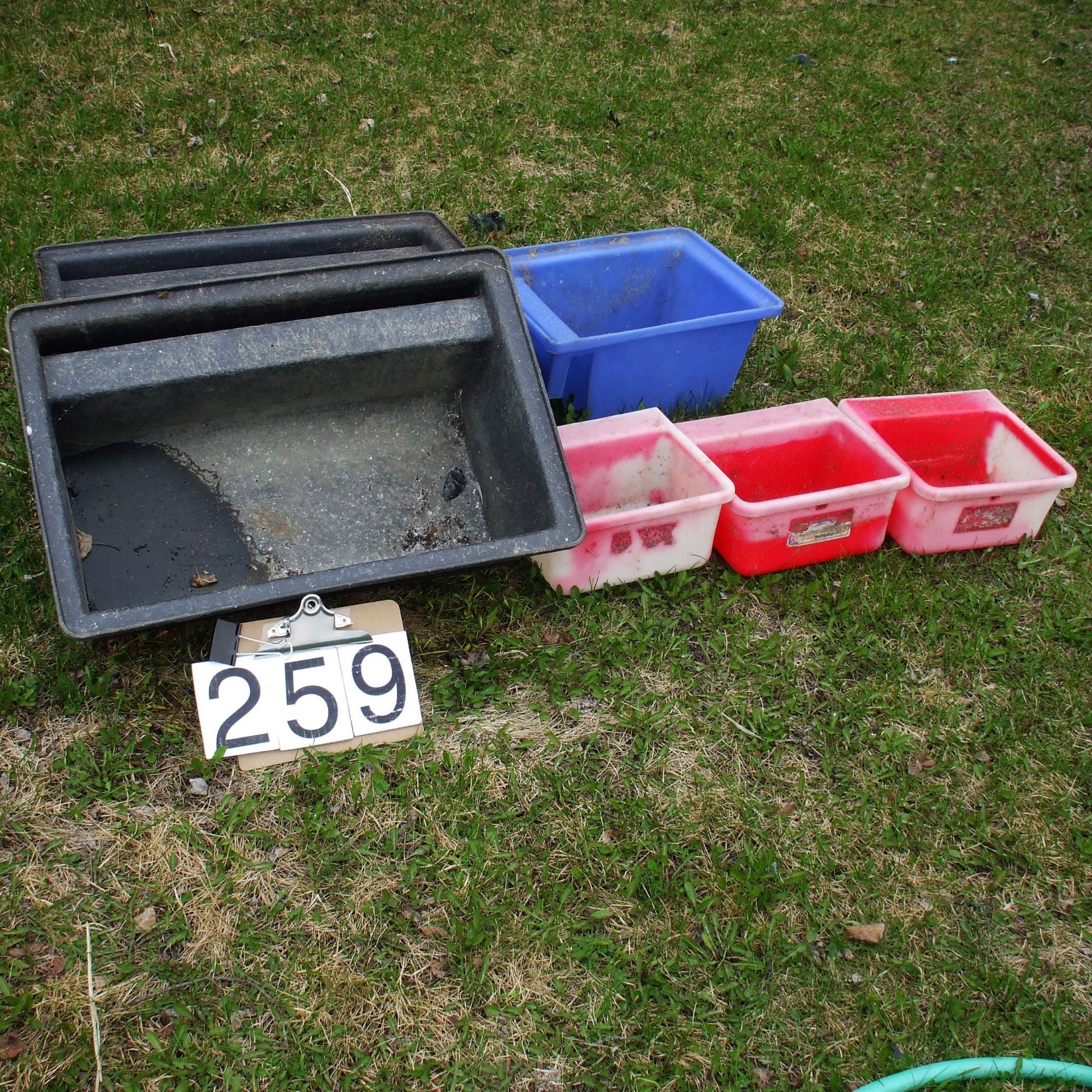 Horse feeders for fence