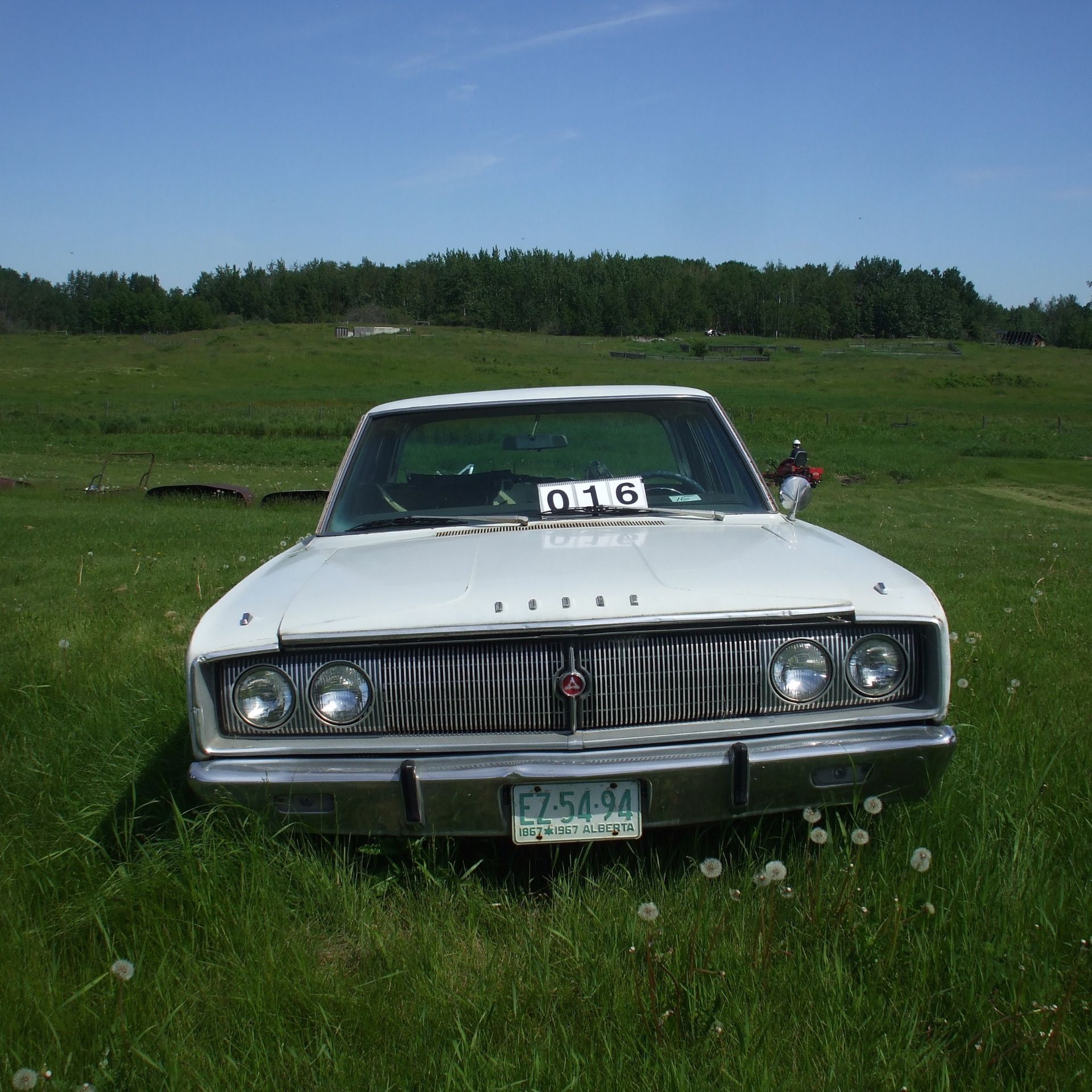 1967 Dodge Coronet 440,V8,383 motor, white, started last fall - Image 9 of 11