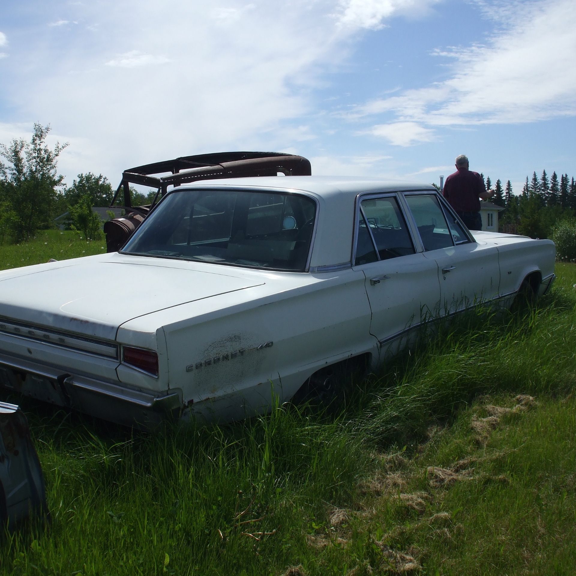 1967 Dodge Coronet 440,V8,383 motor, white, started last fall - Image 11 of 11