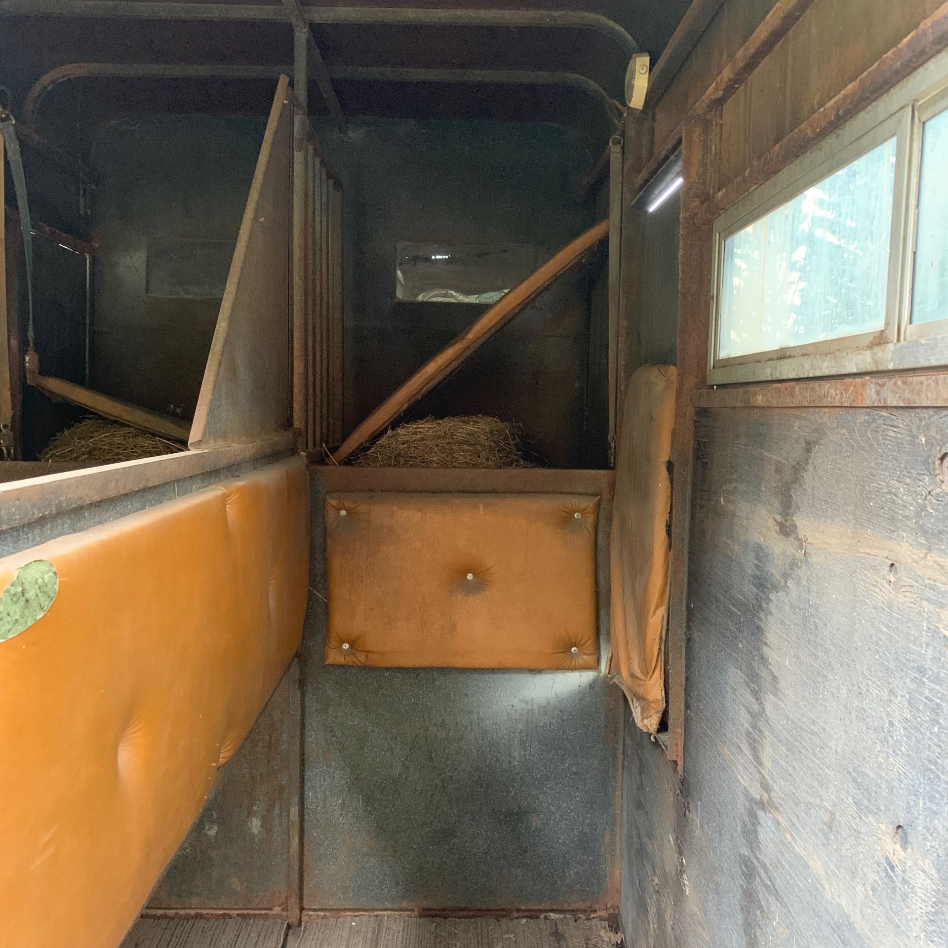 2 Stall Horse Trailer - Image 4 of 8