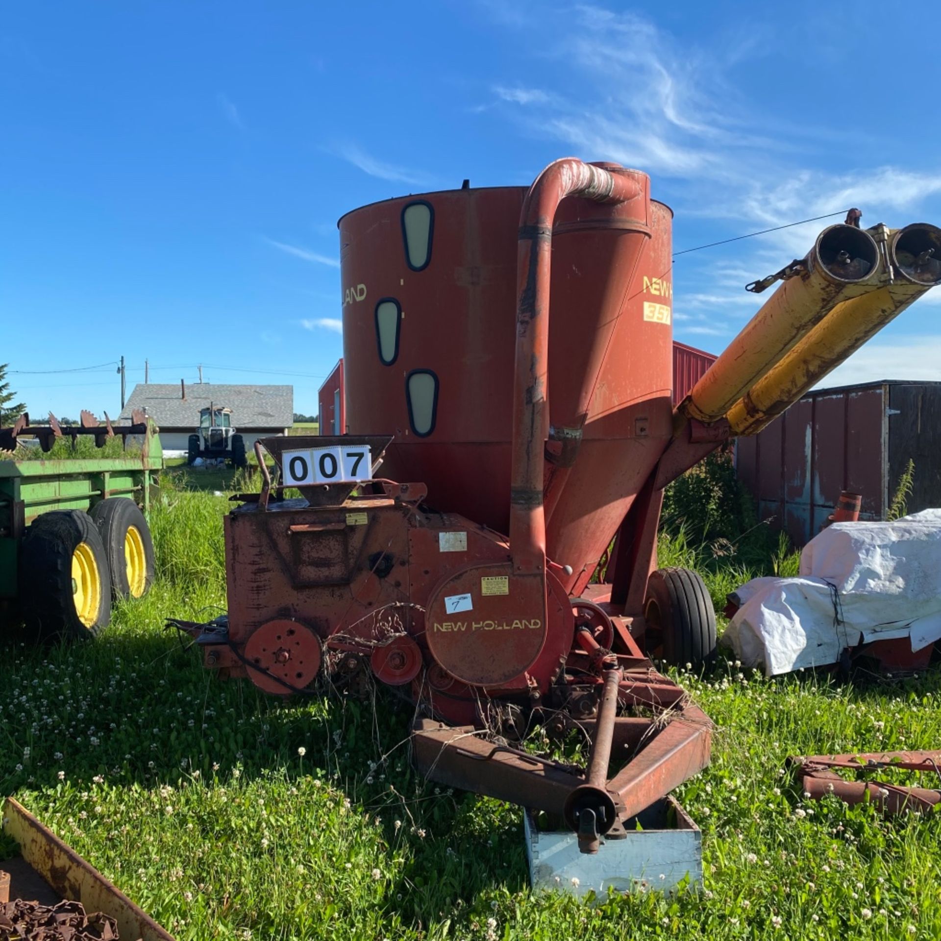 New Holland 357 - Mixer Mill